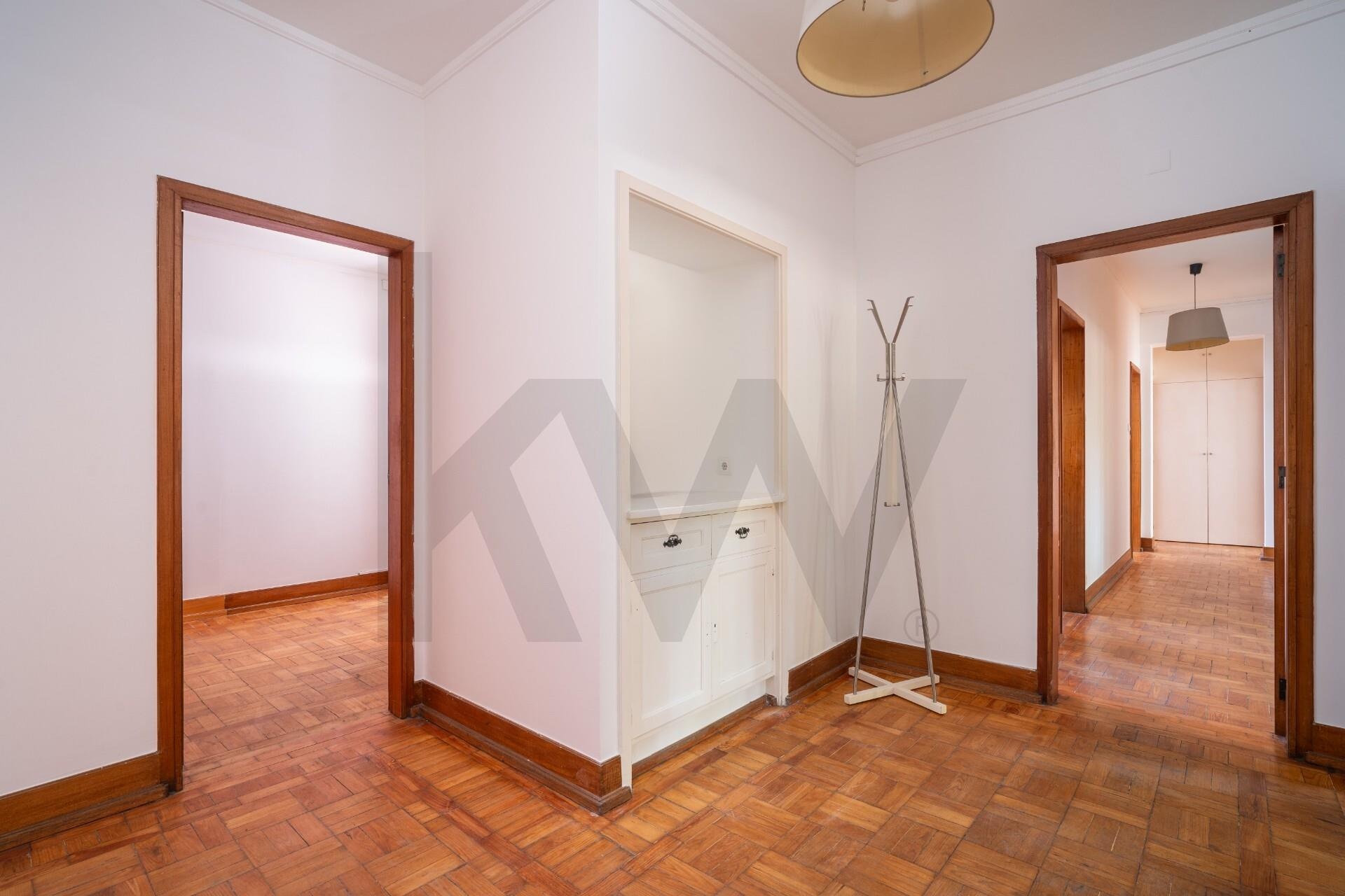 Apartamento T8 à Venda em Coimbra - Portugal - 5