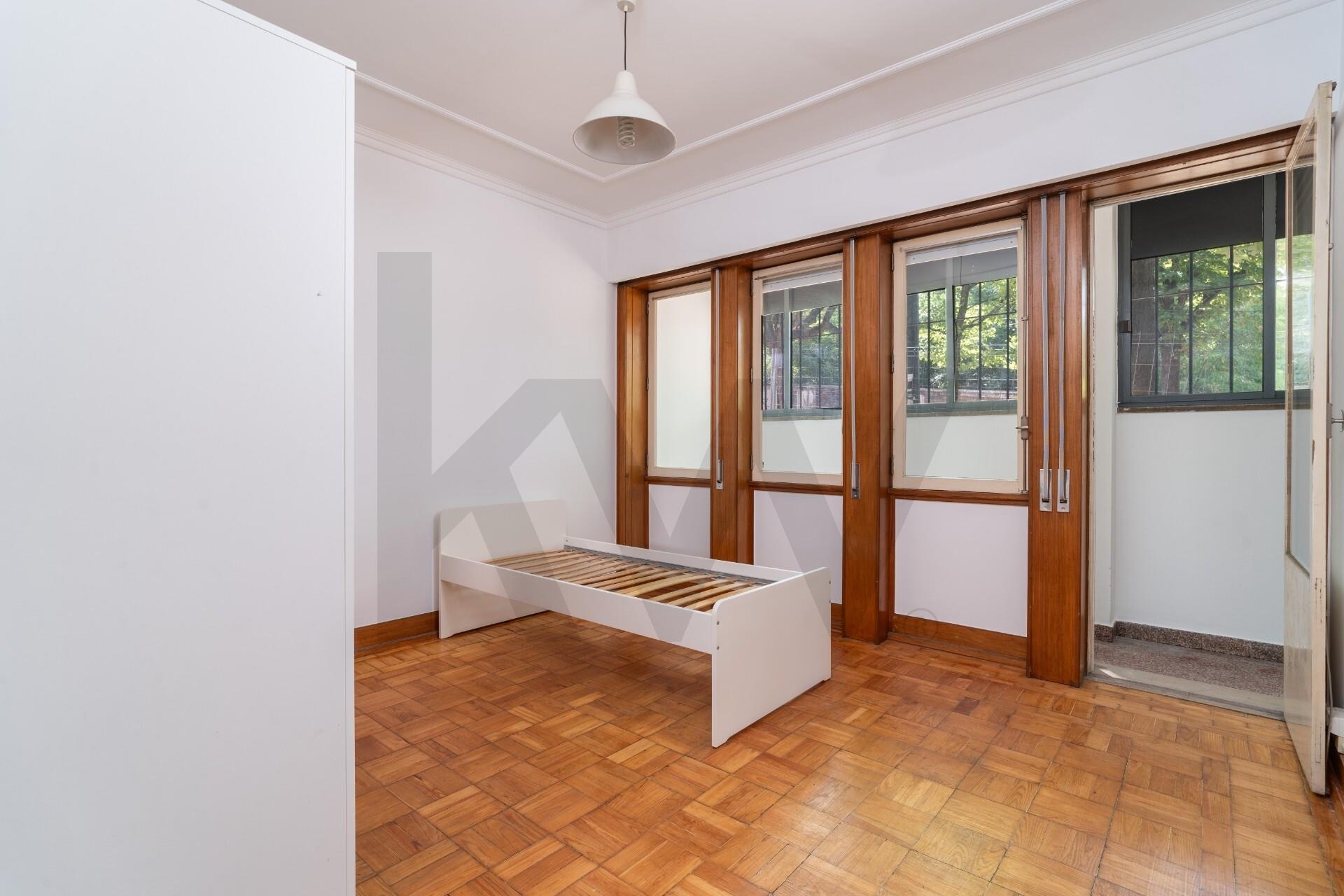 Apartamento T8 à Venda em Coimbra - Portugal - 7