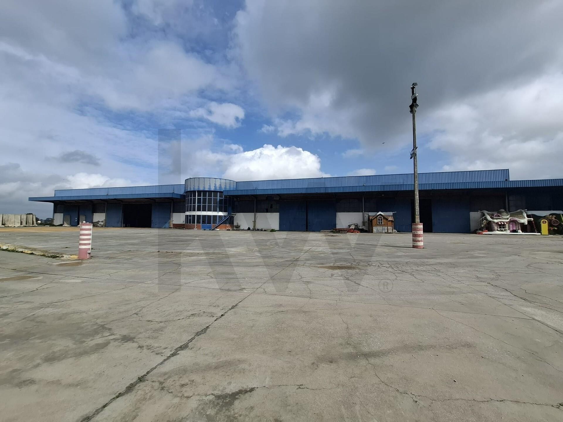 Armazém  à Venda em Montijo - Setúbal - Portugal - 4