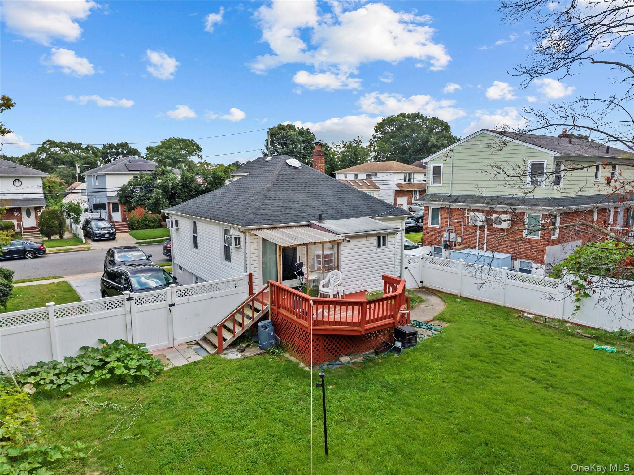 Casa à Venda em Elmont - Nova Iorque - EUA - 8
