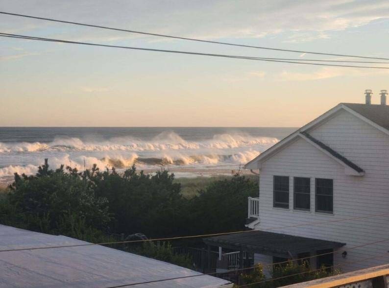Casa de 1 Dormitorios en Venta en Cherry Grove, Fire Island, NY - 1