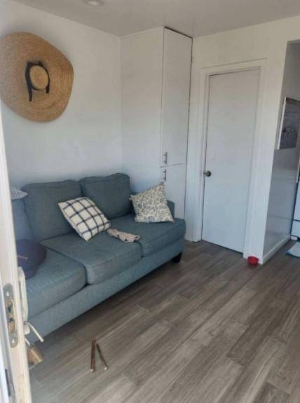 Casa de 1 Dormitorios en Venta en Cherry Grove, Fire Island, NY - 2