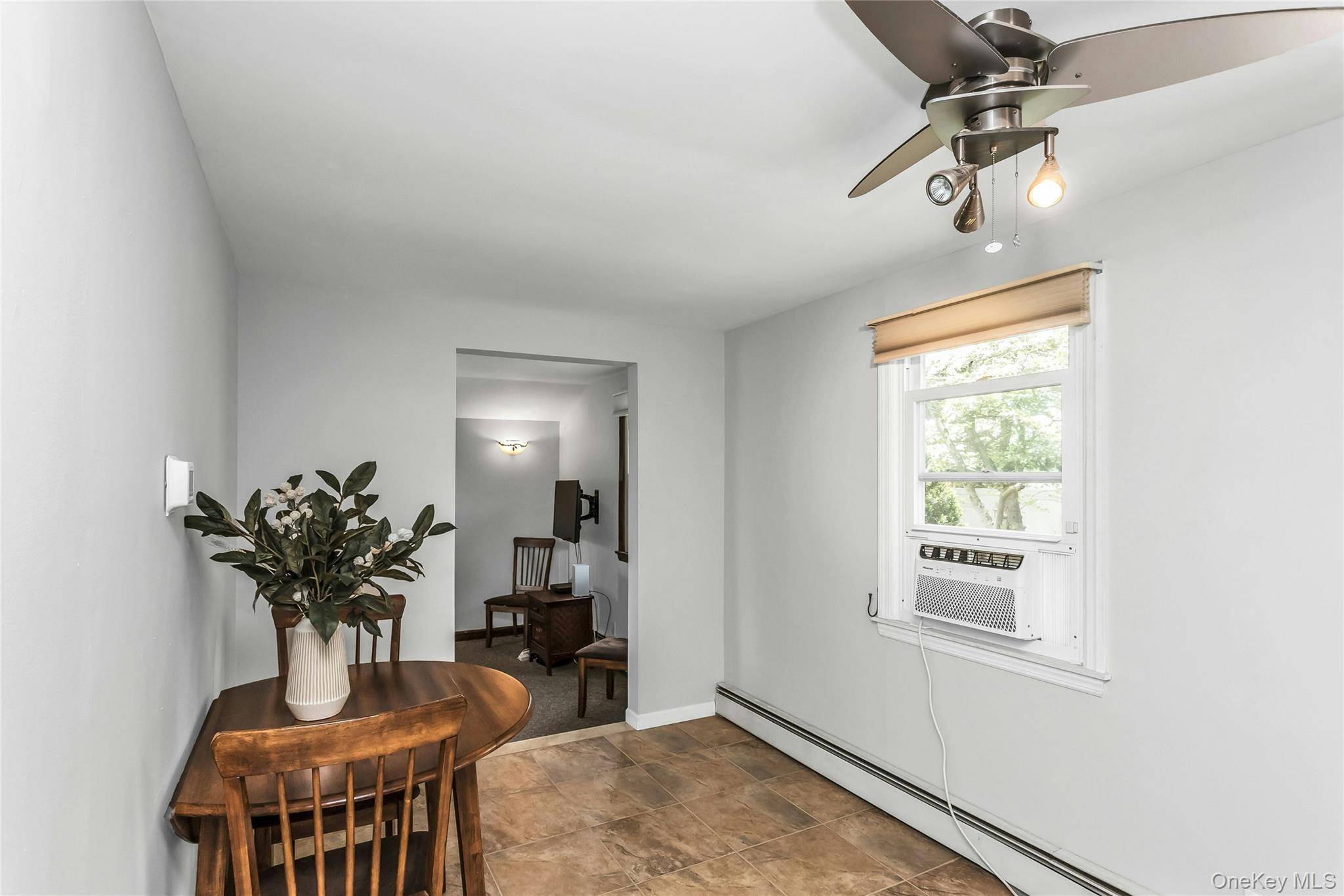Casa com 1 Quartos à Venda em West Islip - Nova Iorque - EUA - 8