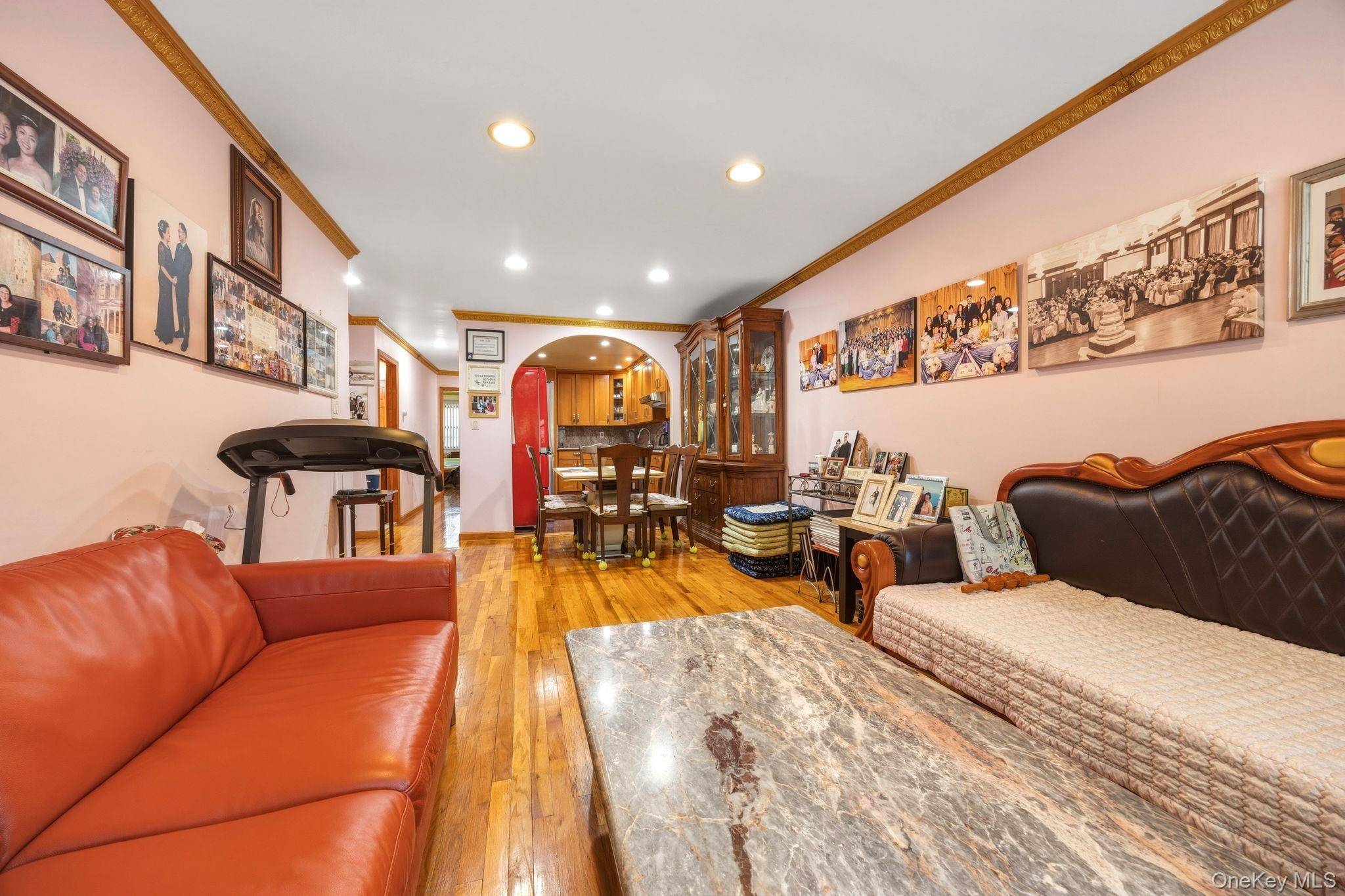 Casa de 10 Dormitorios en Venta en Douglaston - Nueva York - EE. UU. - 6