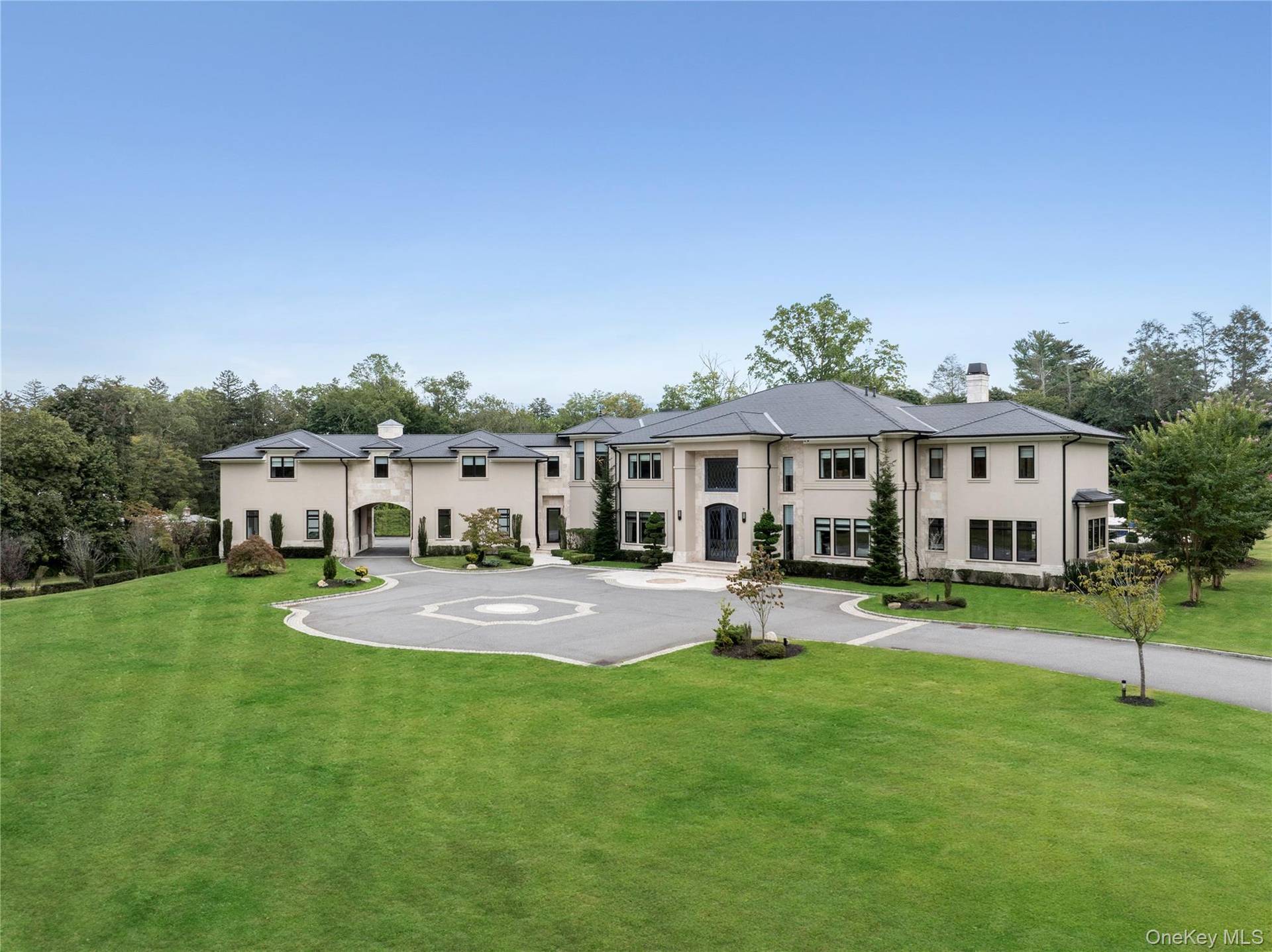 Home con 10 Dormitorios en Venta en Old Brookville - NY - EE. UU. - 2