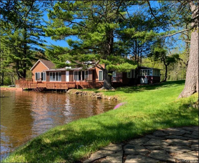 Casa de 11 Dormitorios en Venta en Highland Lake - Nueva York - EE. UU. - 2