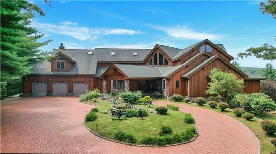 12 Bedroom Home for Sale in Monticello - NY - USA - 4