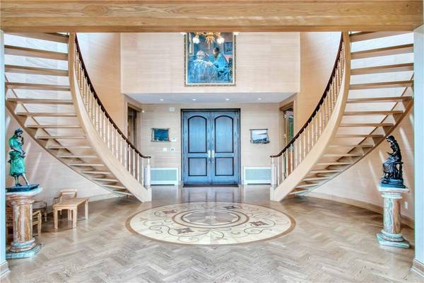 12 Bedroom Home for Sale in Monticello - NY - USA - 7