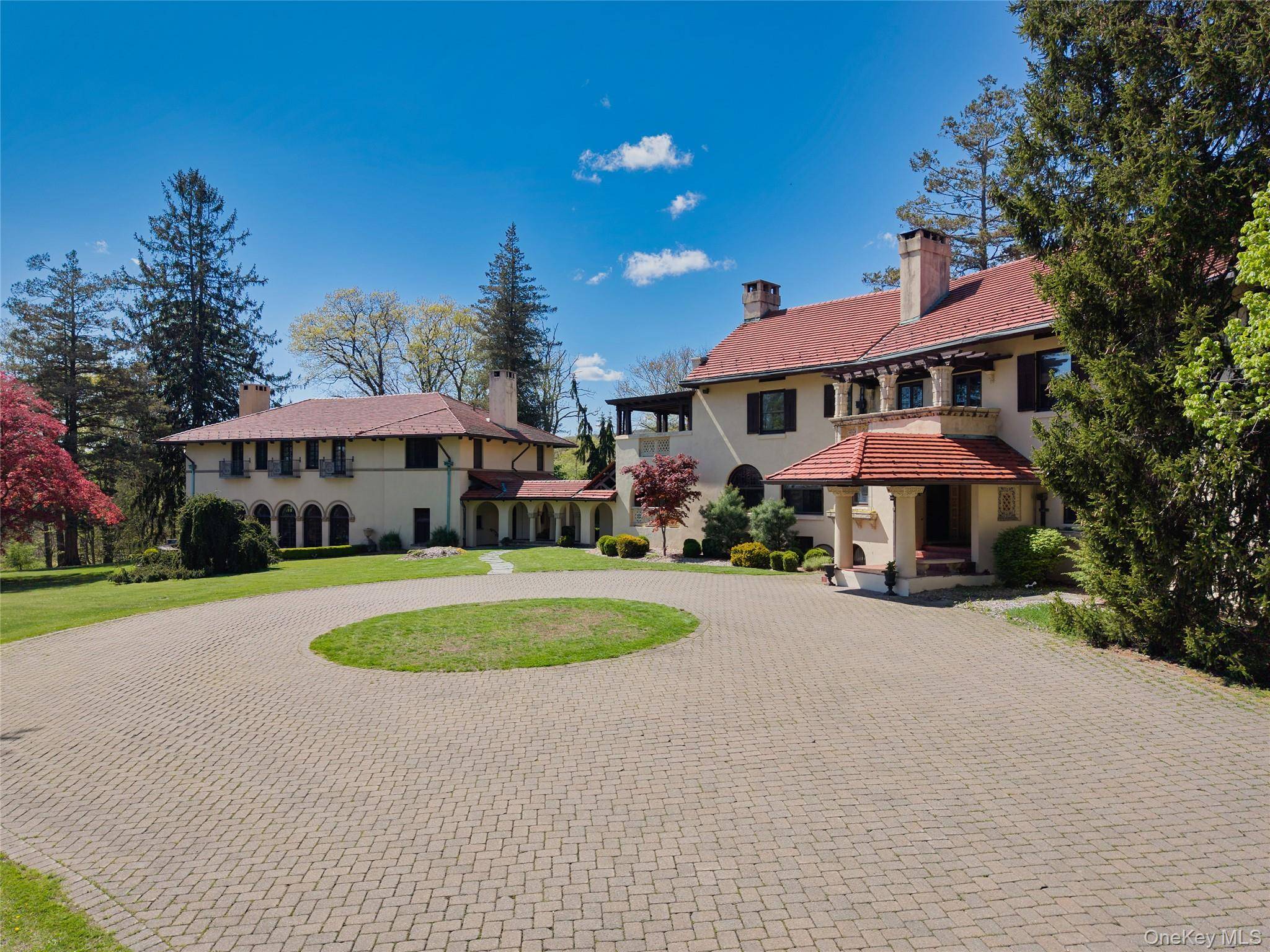 Casa com 16 Quartos à Venda em Highland Mills - Nova Iorque - EUA - 1