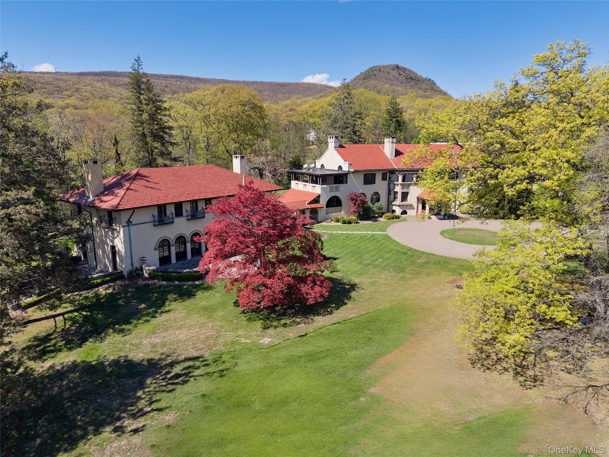 Casa com 16 Quartos à Venda em Highland Mills - Nova Iorque - EUA - 2