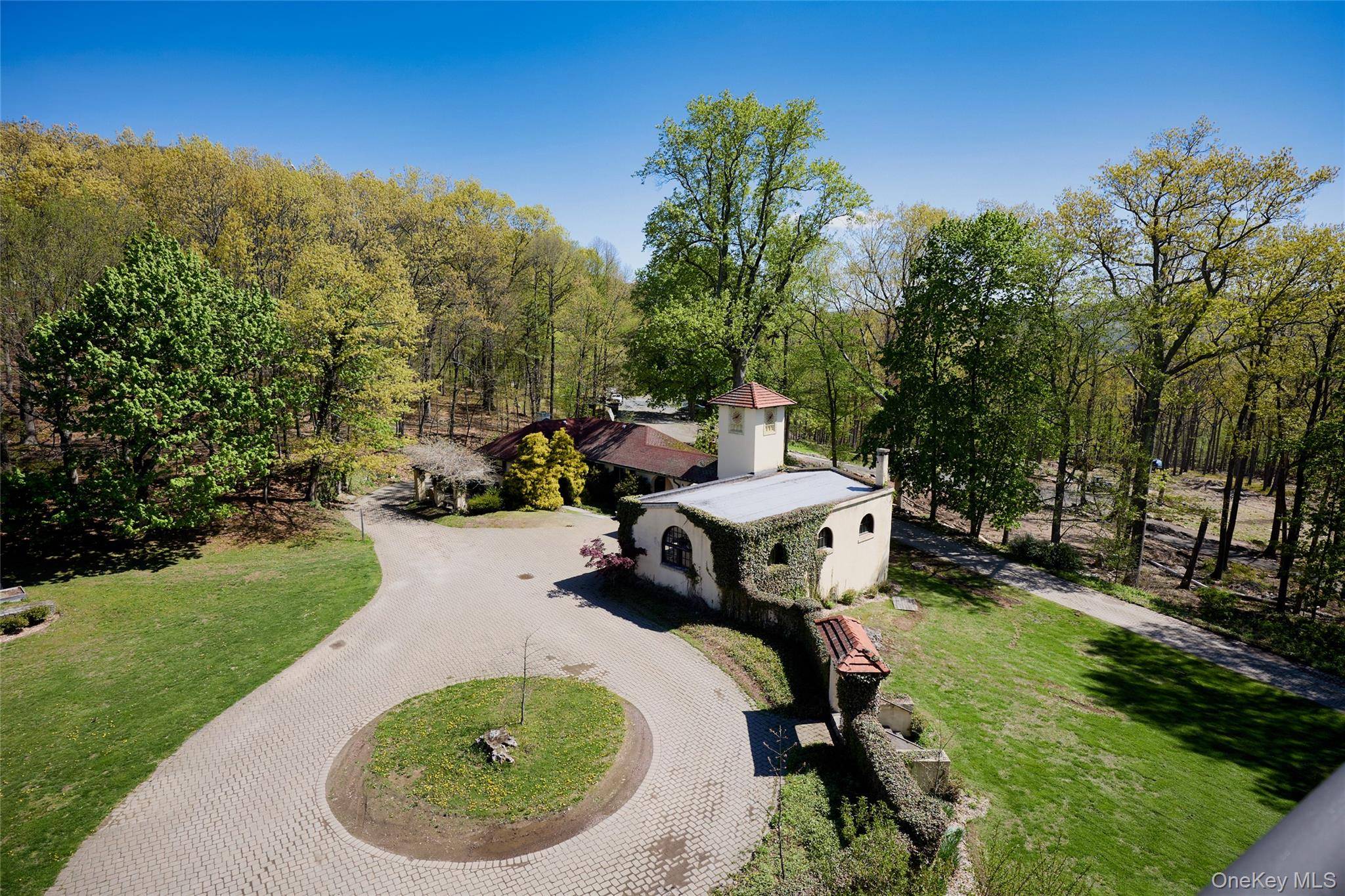 Casa com 16 Quartos à Venda em Highland Mills - Nova Iorque - EUA - 3