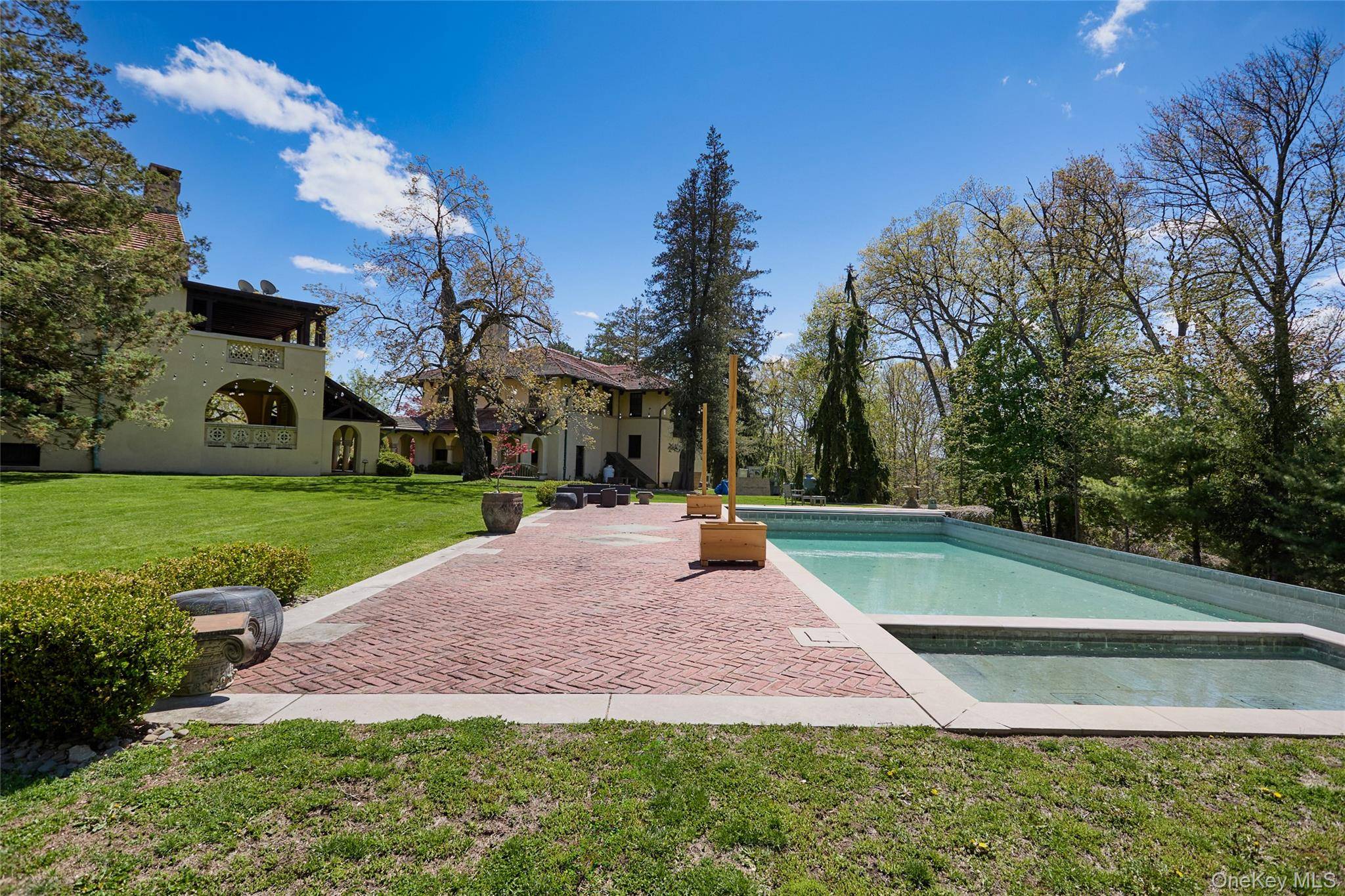 Casa com 16 Quartos à Venda em Highland Mills - Nova Iorque - EUA - 5