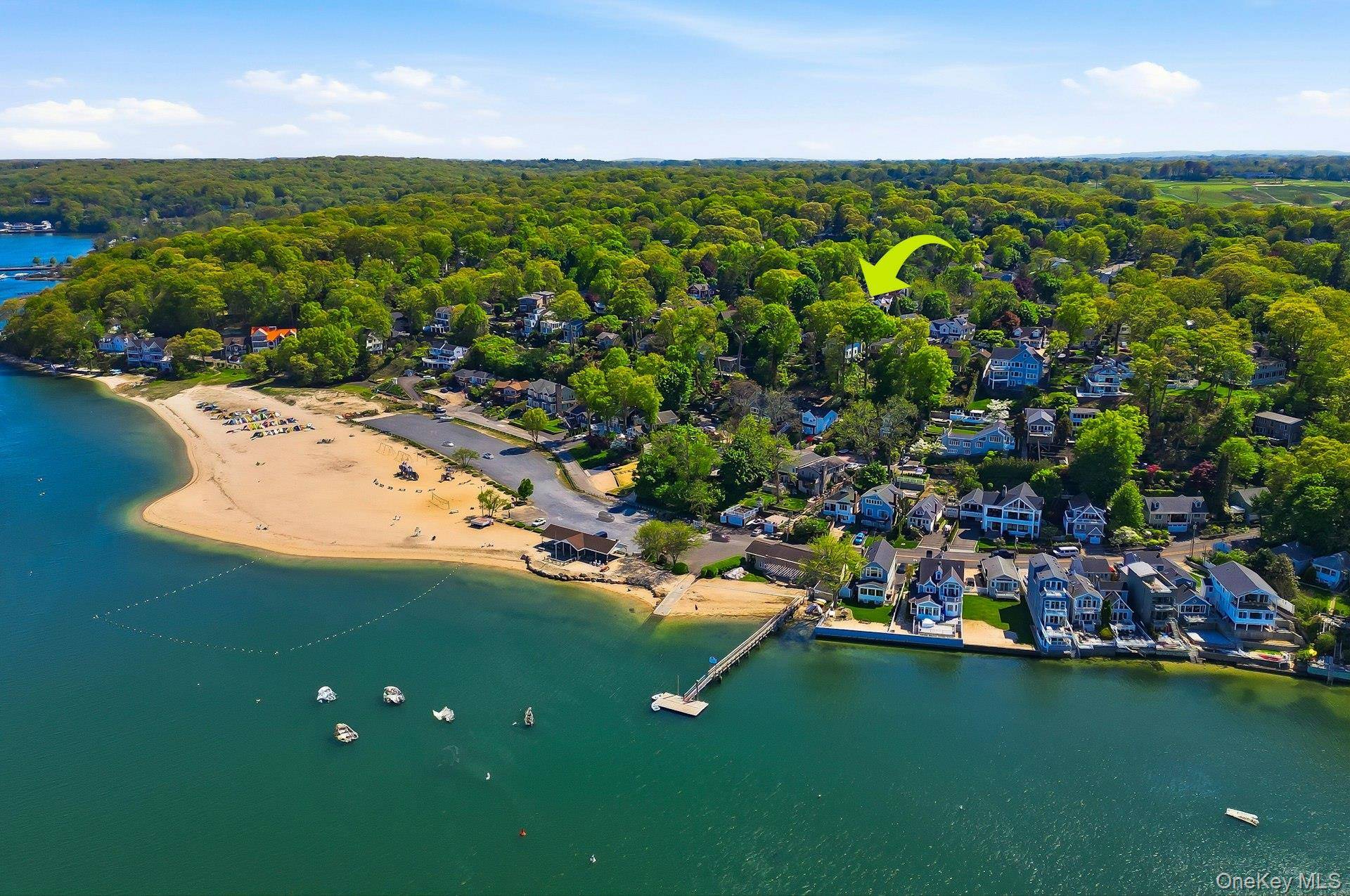 Casa de 2 Dormitorios Frente al Mar en Venta en Centerport - Nueva York - EE. UU. - 6