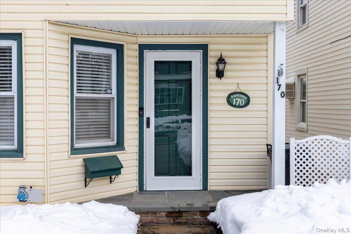 2 Bedroom Waterfront Home for Sale in Locust Valley - New York - USA - 5