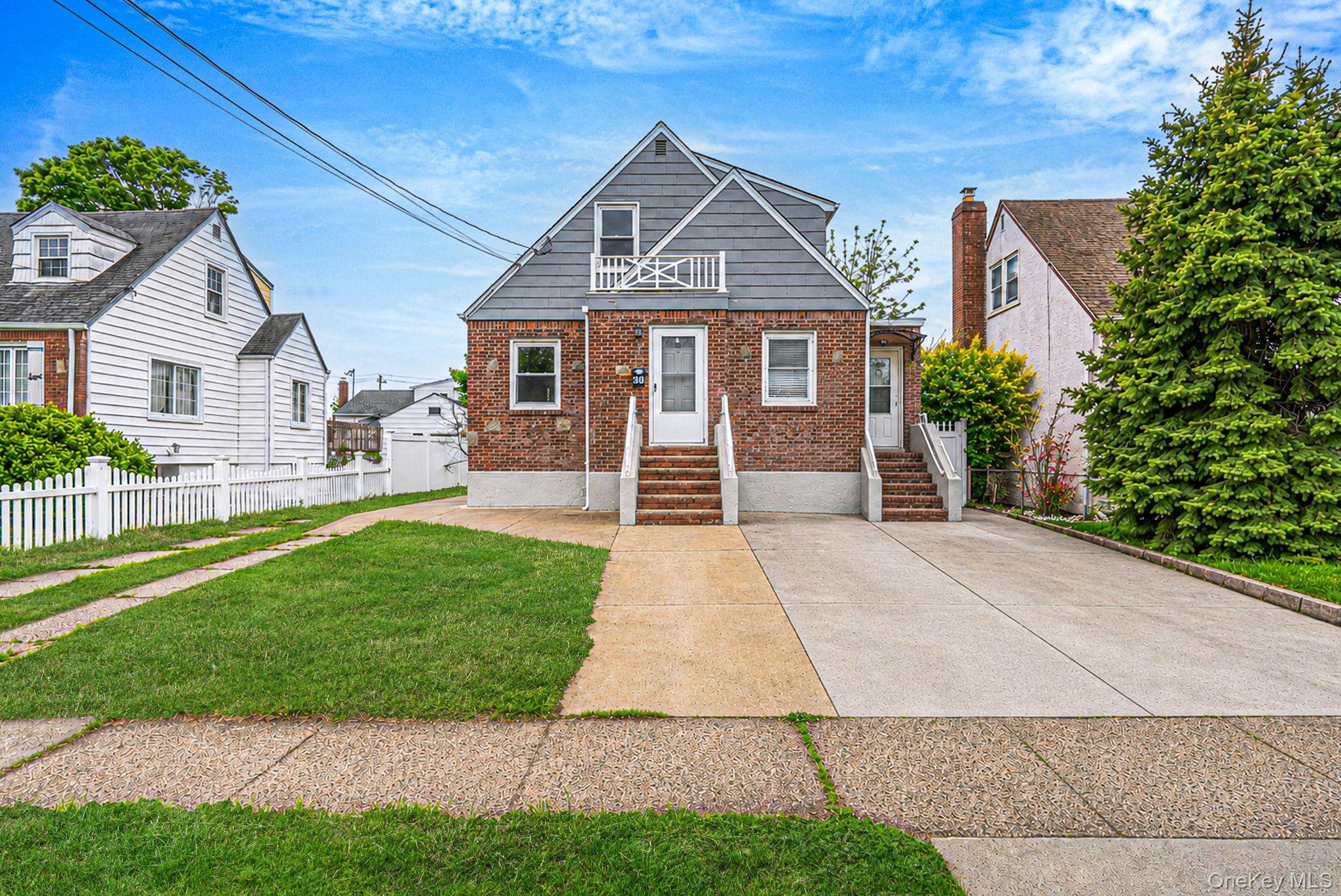 2 Bedroom Beachfront Home for Sale in Oceanside - New York - USA - 1