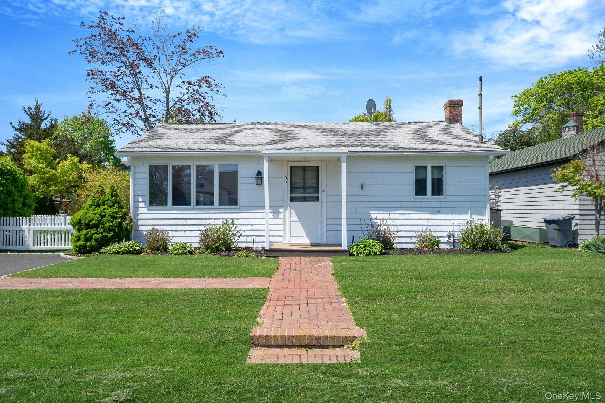 Casa de 2 Dormitorios Frente al Mar en Venta en South Jamesport - Nueva York - EE. UU. - 1