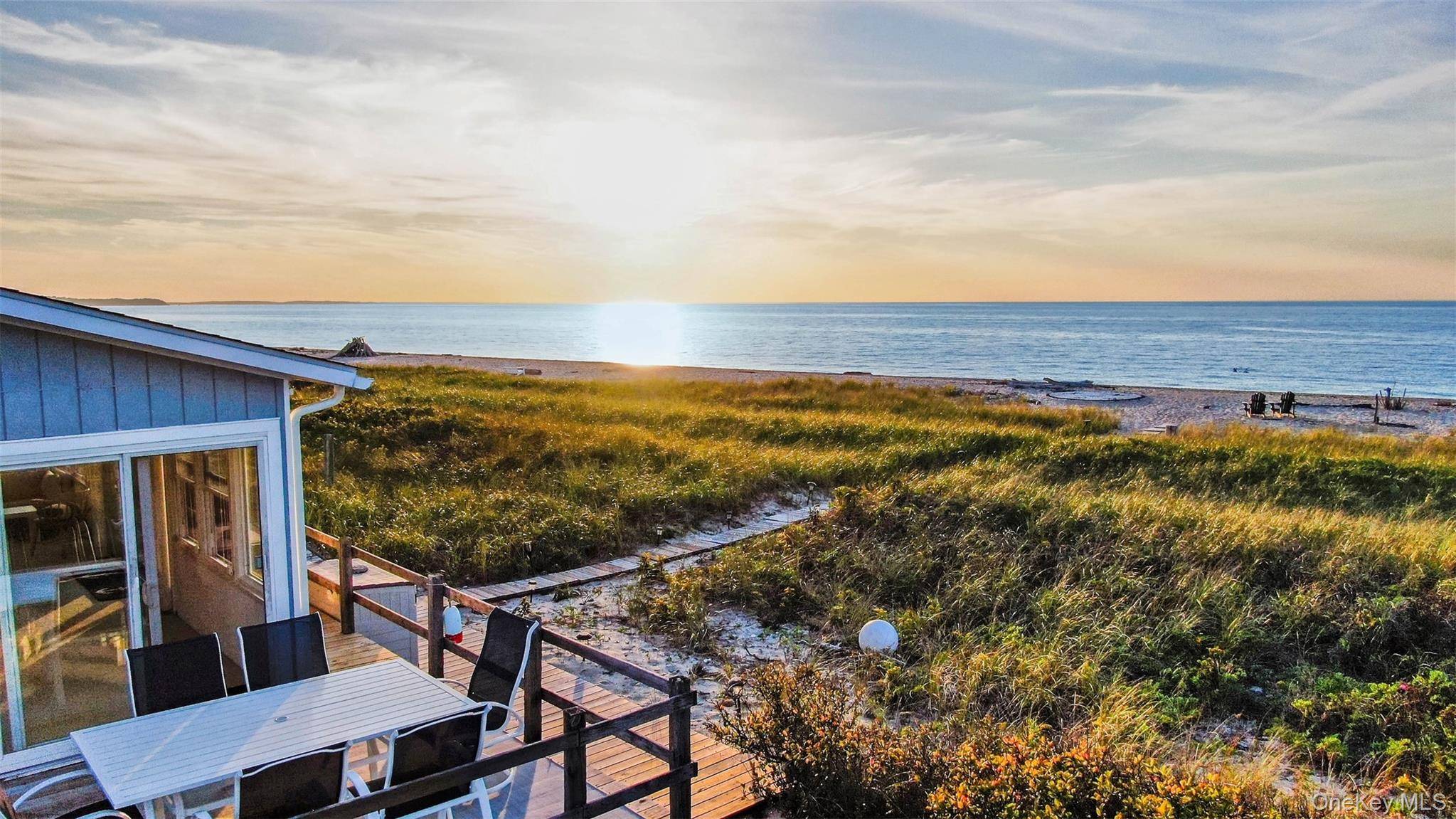 Casa com 2 Quartos à Beira-Mar à Venda em Southold - Nova Iorque - EUA - 3