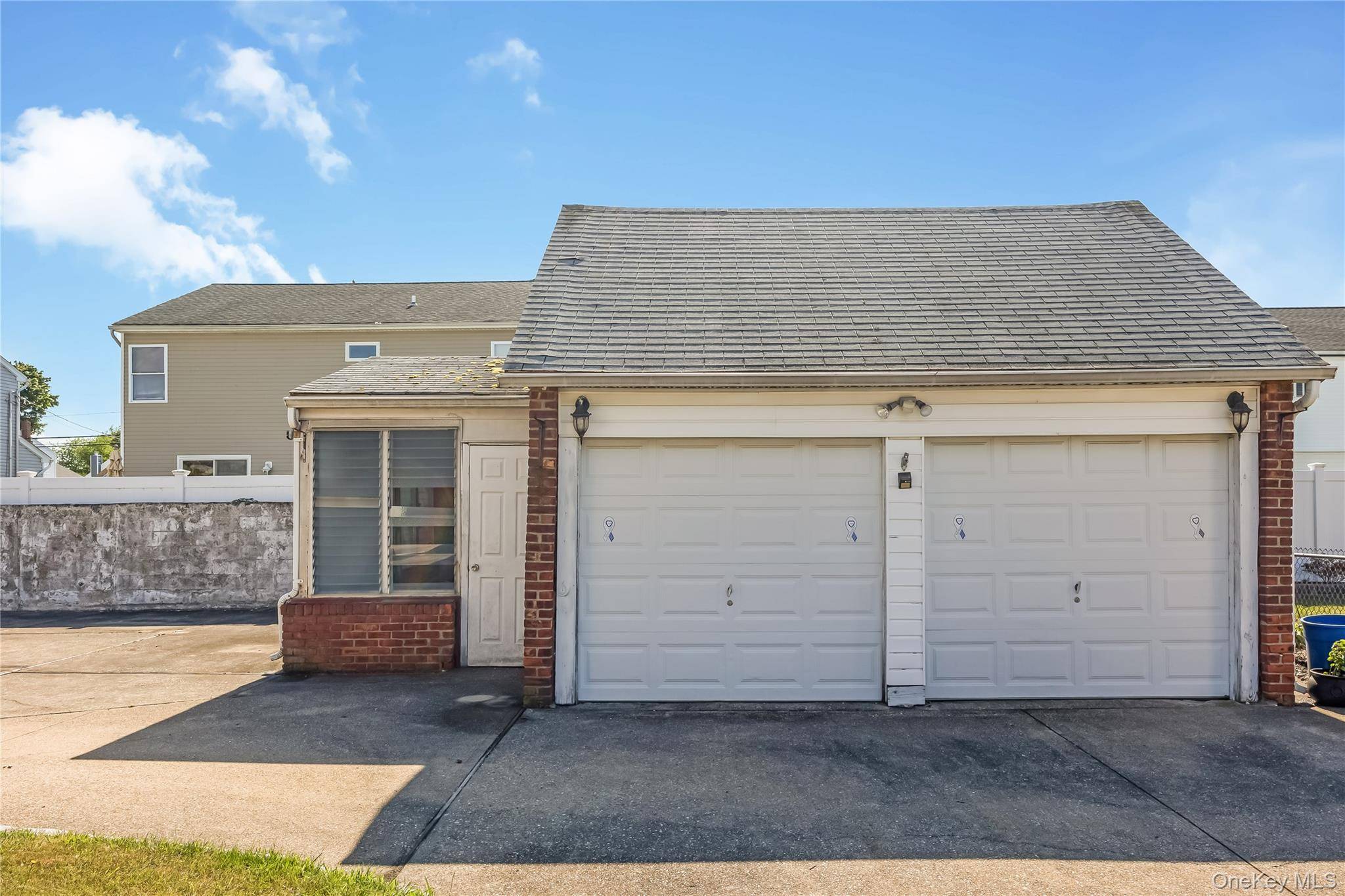 Casa com 2 Quartos à Venda em Amityville - Nova Iorque - EUA - 3