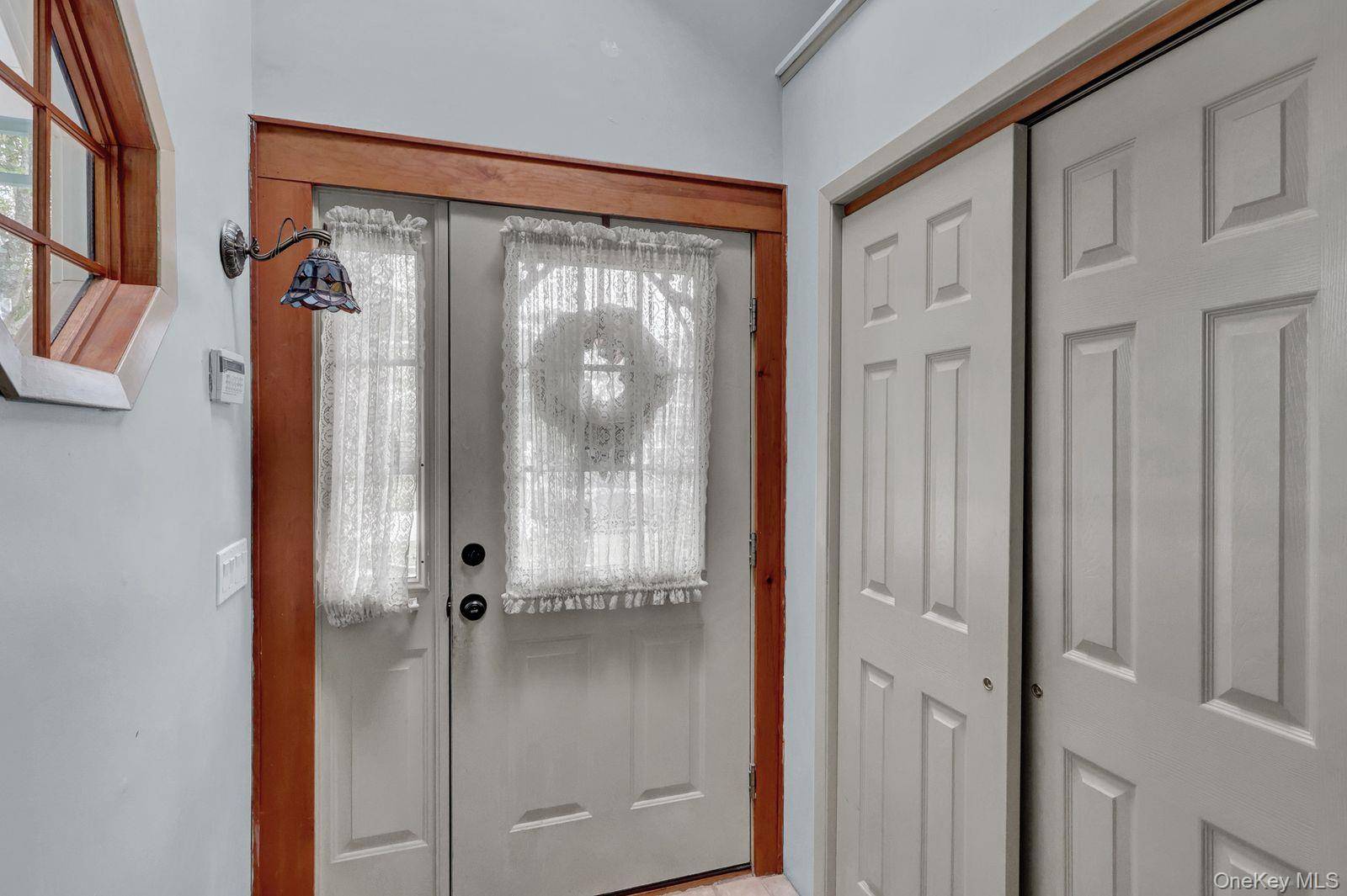 Casa com 2 Quartos à Venda em Amityville - Nova Iorque - EUA - 5
