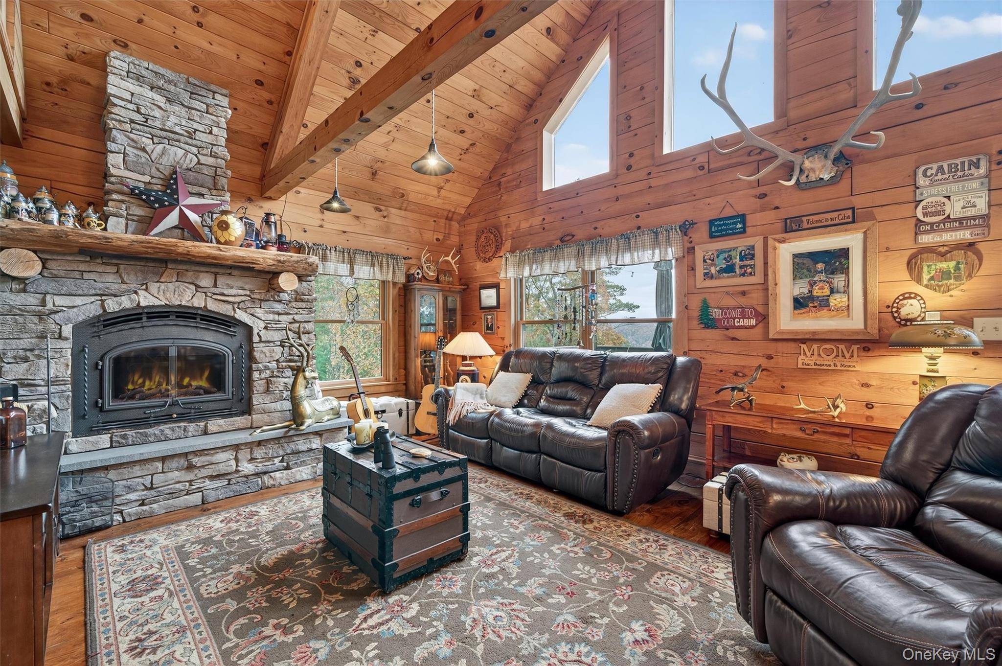 2 Bedroom Home for Sale in Barryville - New York - USA - 2