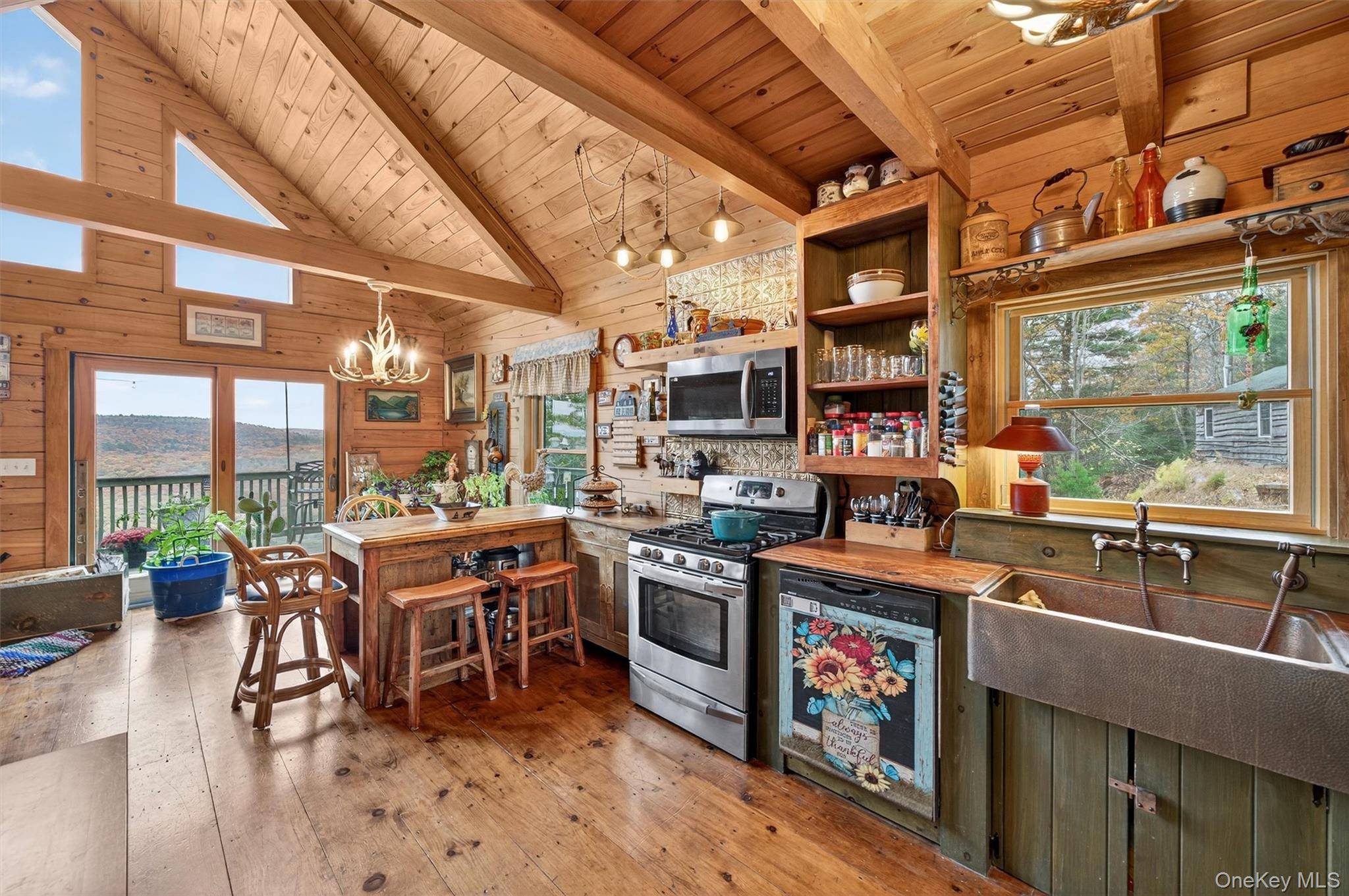 2 Bedroom Home for Sale in Barryville - New York - USA - 6