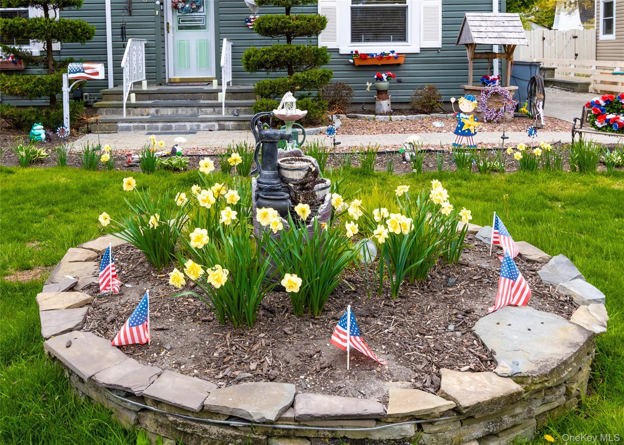 2 Bedroom Home for Sale in Bay Shore - New York - USA - 4