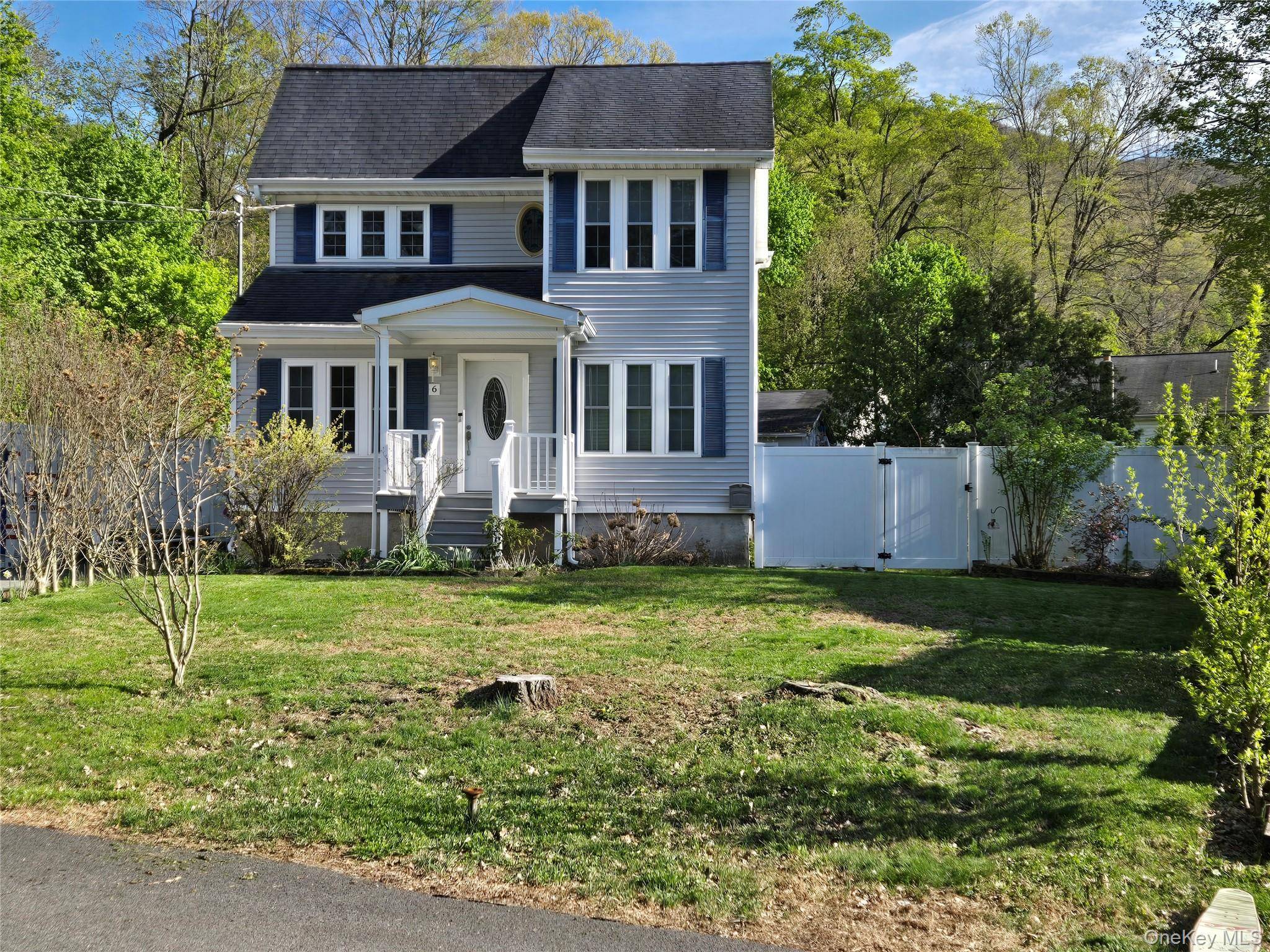 Casa de 2 Dormitorios en Venta en Beacon - Nueva York - EE. UU. - 2