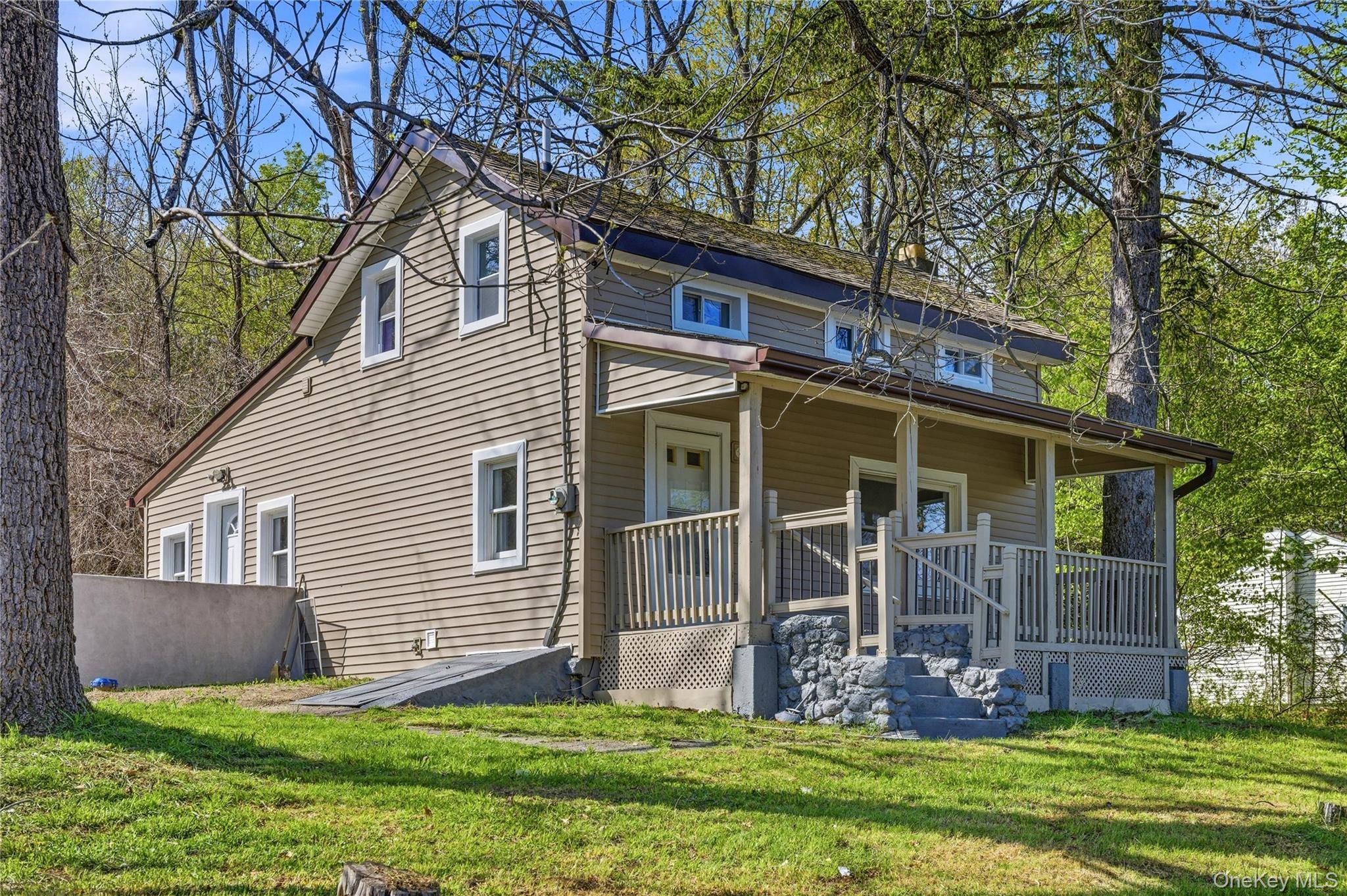 Casa de 2 Dormitorios en Venta en Bloomingburg - Nueva York - EE. UU. - 1