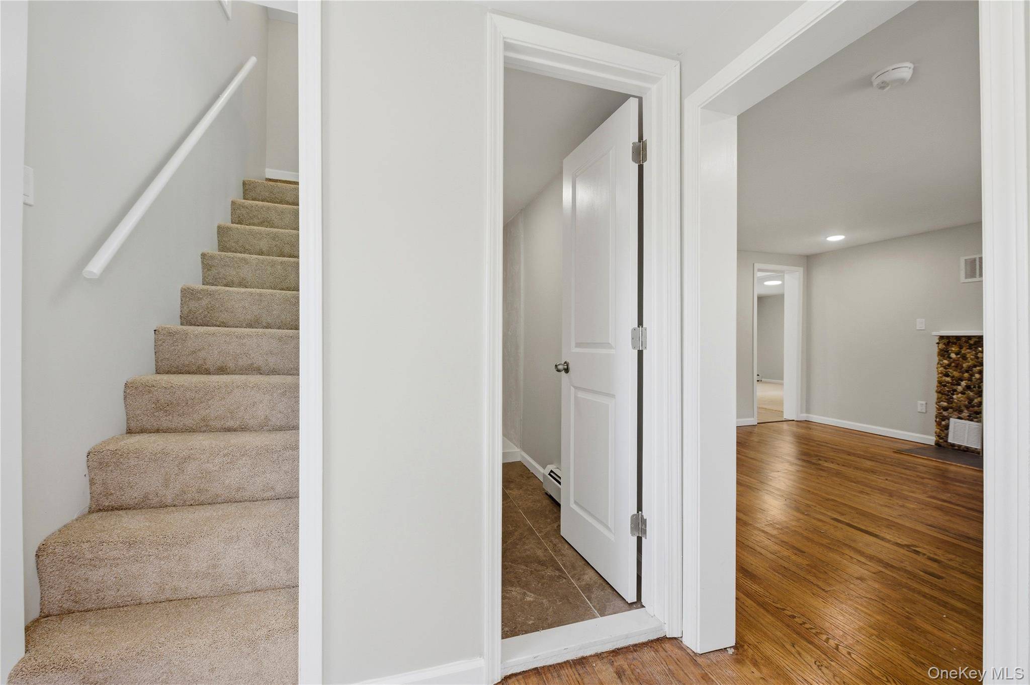 Casa de 2 Dormitorios en Venta en Bloomingburg - Nueva York - EE. UU. - 2
