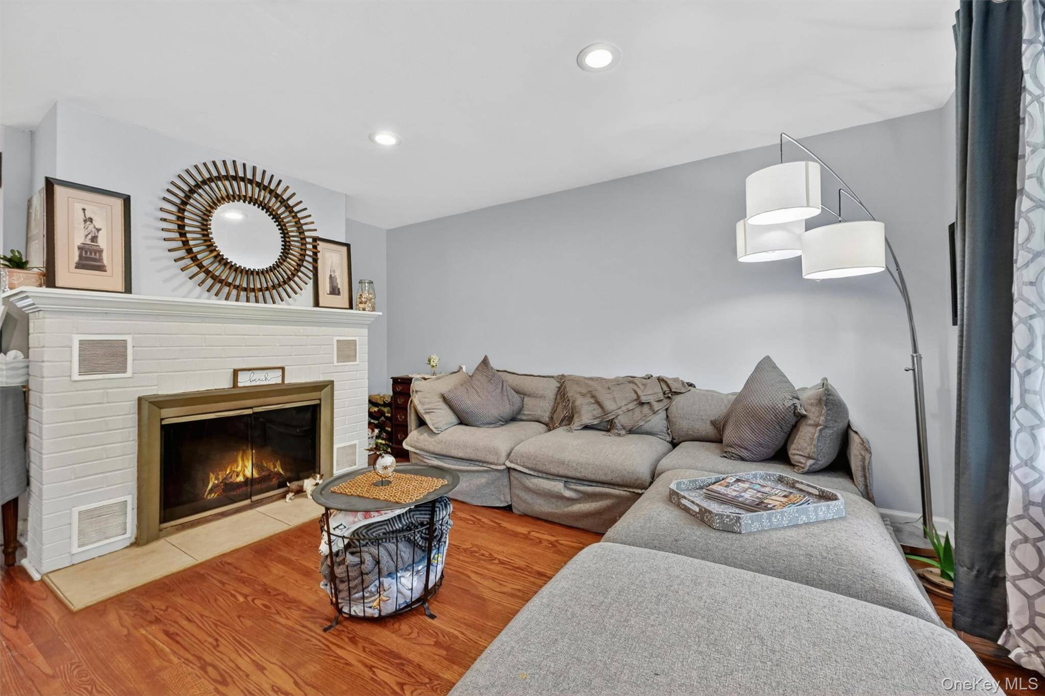 2 Bedroom Home for Sale in Cornwall - New York - USA - 4