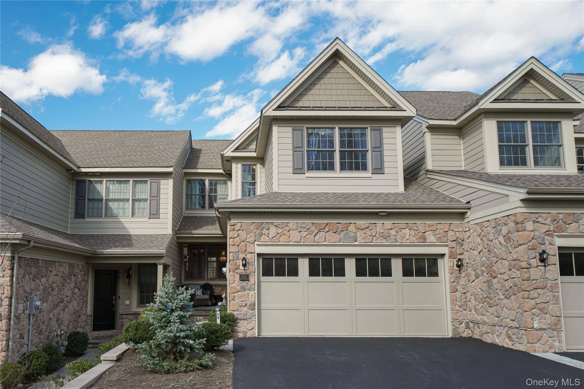 Casa de 2 Dormitorios en Venta en Cortlandt Manor - Nueva York - EE. UU. - 2