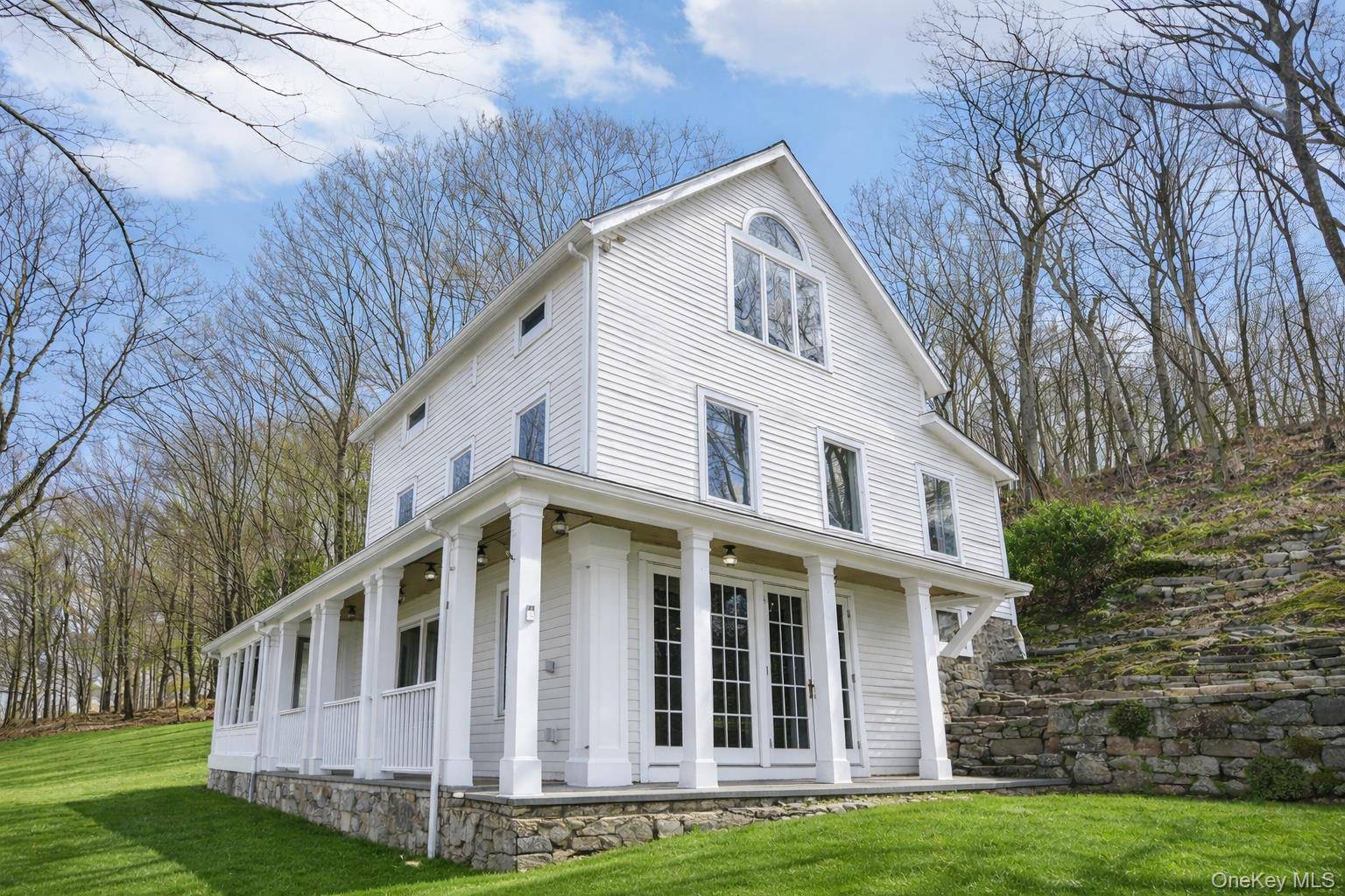2 Bedroom Home for Sale in Croton Falls - New York - USA - 2