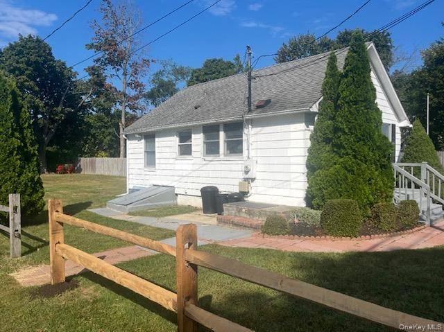 Casa com 2 Quartos à Venda em East Northport - Nova Iorque - EUA - 5