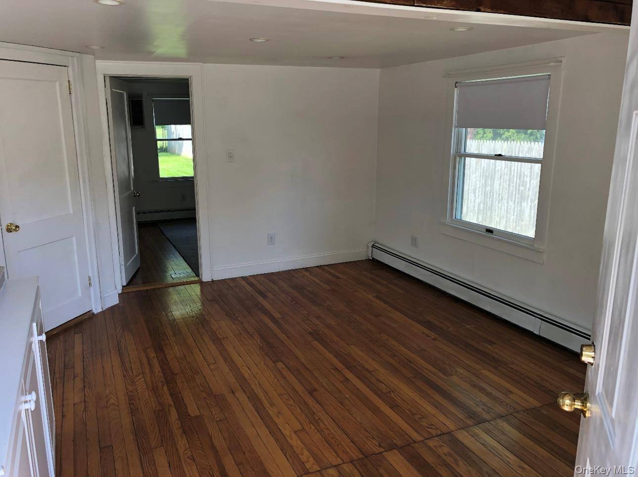 Casa com 2 Quartos à Venda em East Northport - Nova Iorque - EUA - 7