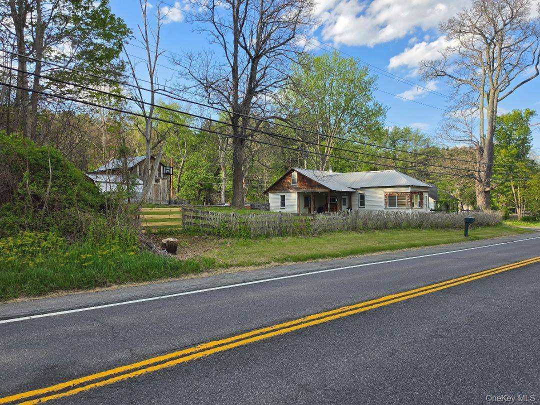 Casa de 2 Dormitorios en Venta en Ellenville - Nueva York - EE. UU. - 2