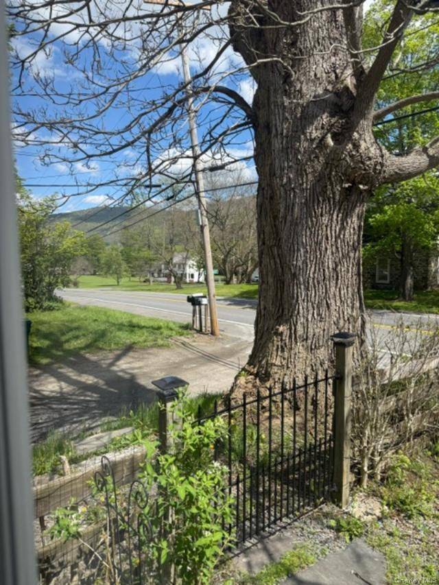 Casa de 2 Dormitorios en Venta en Ellenville - Nueva York - EE. UU. - 4