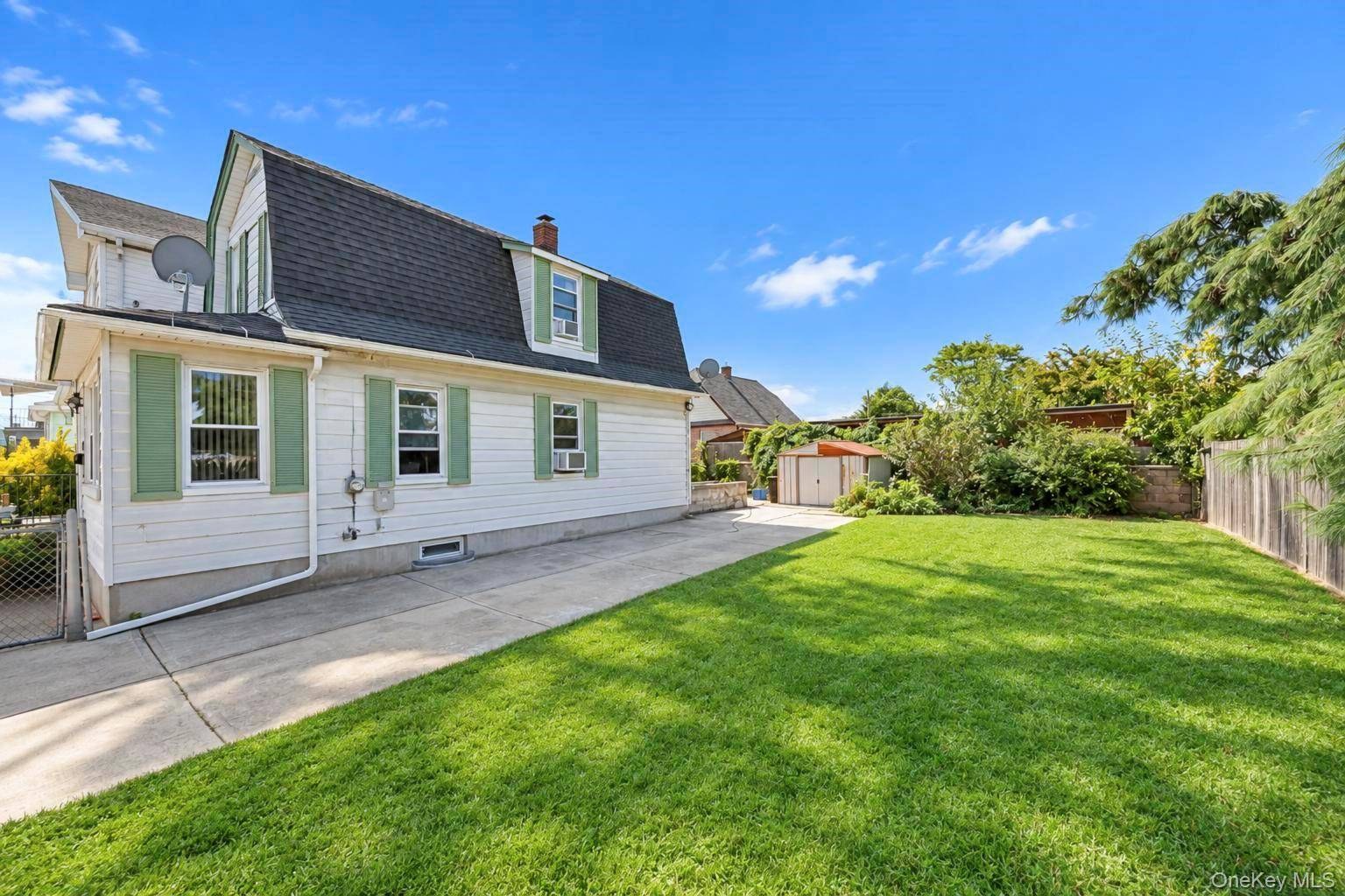 2 Bedroom Home for Sale in Elmont - New York - USA - 3
