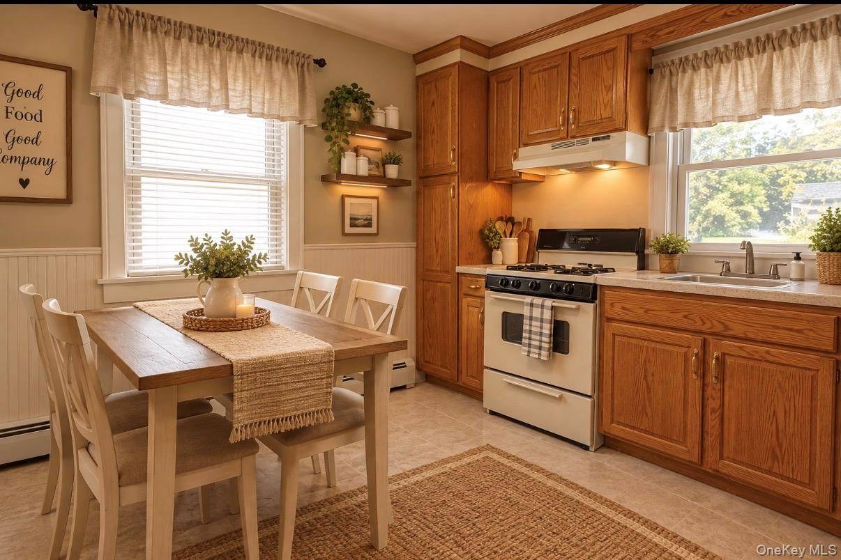 2 Bedroom Home for Sale in Elmont - New York - USA - 7