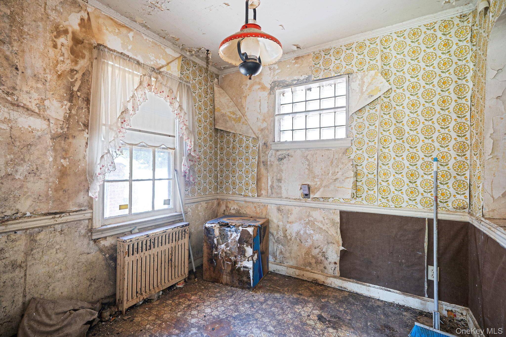Casa com 2 Quartos à Venda em Elmont - Nova Iorque - EUA - 6