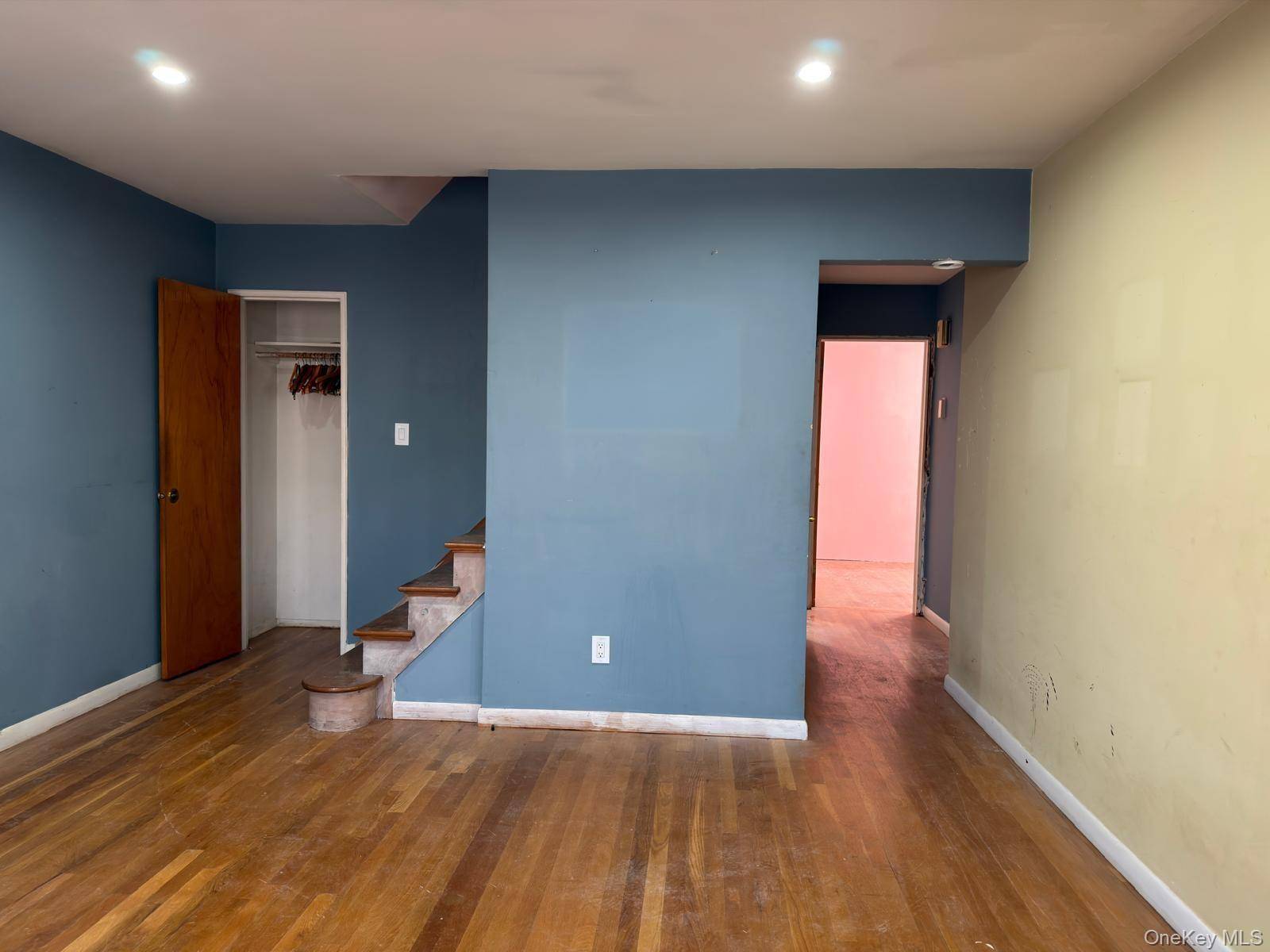 Casa com 2 Quartos à Venda em Elmont - Nova Iorque - EUA - 5