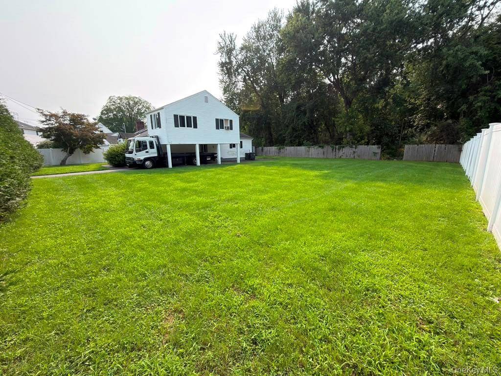 Casa com 2 Quartos à Venda em Elmsford - Nova Iorque - EUA - 3