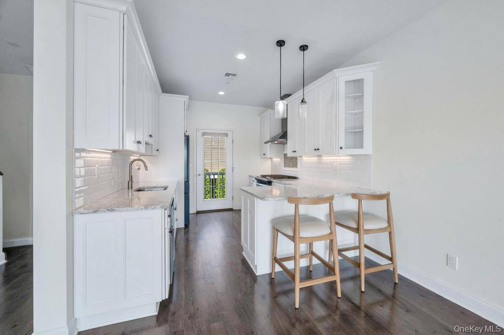 Casa de 2 Dormitorios en Venta en Farmingdale - Nueva York - EE. UU. - 6