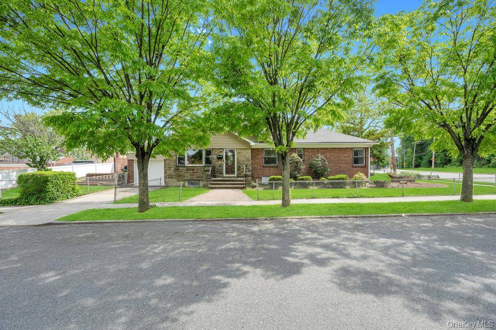 Casa com 2 Quartos à Venda em Fresh Meadows - Nova Iorque - EUA - 2