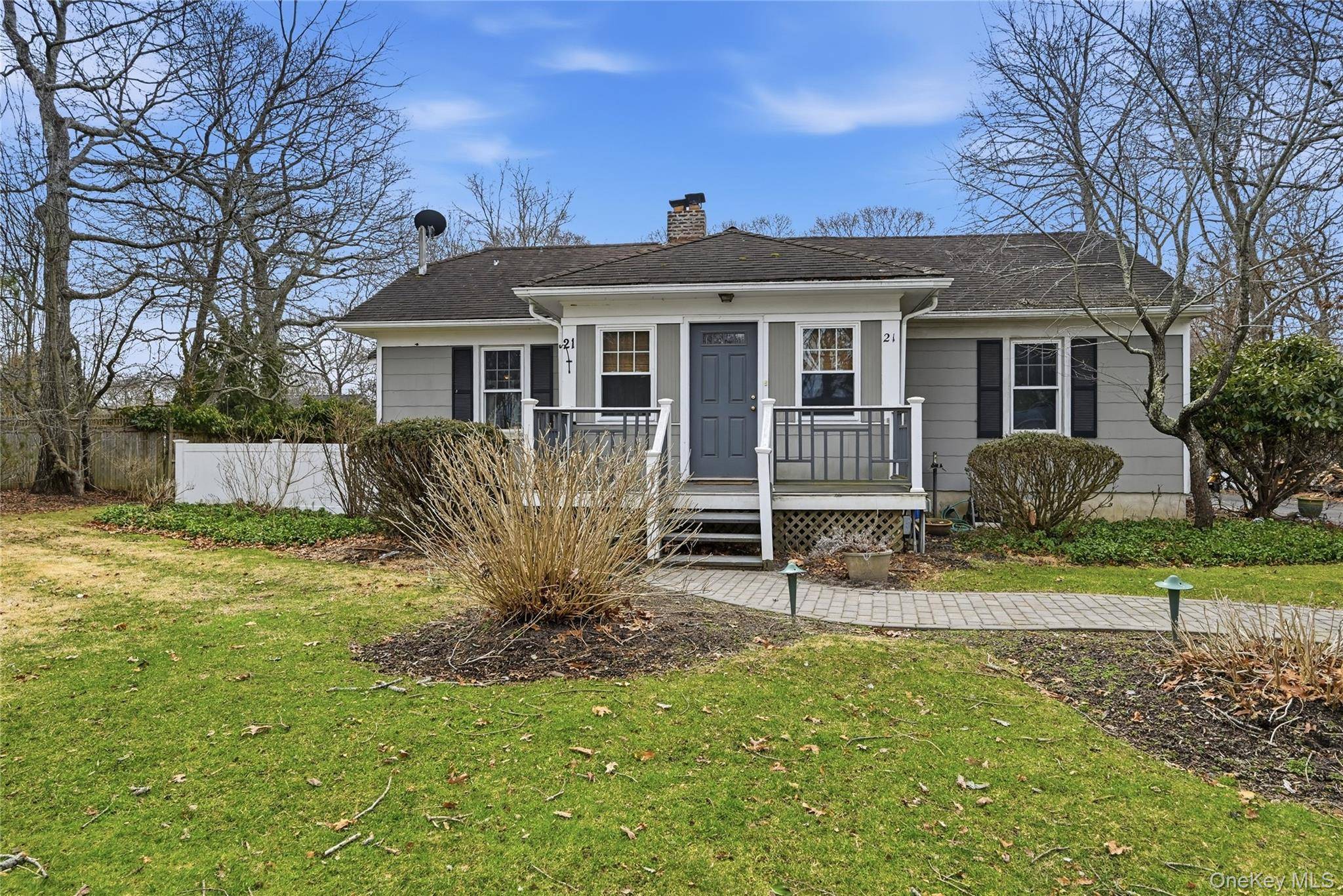 Casa de 2 Dormitorios en Venta en Hampton Bays - Nueva York - EE. UU. - 2