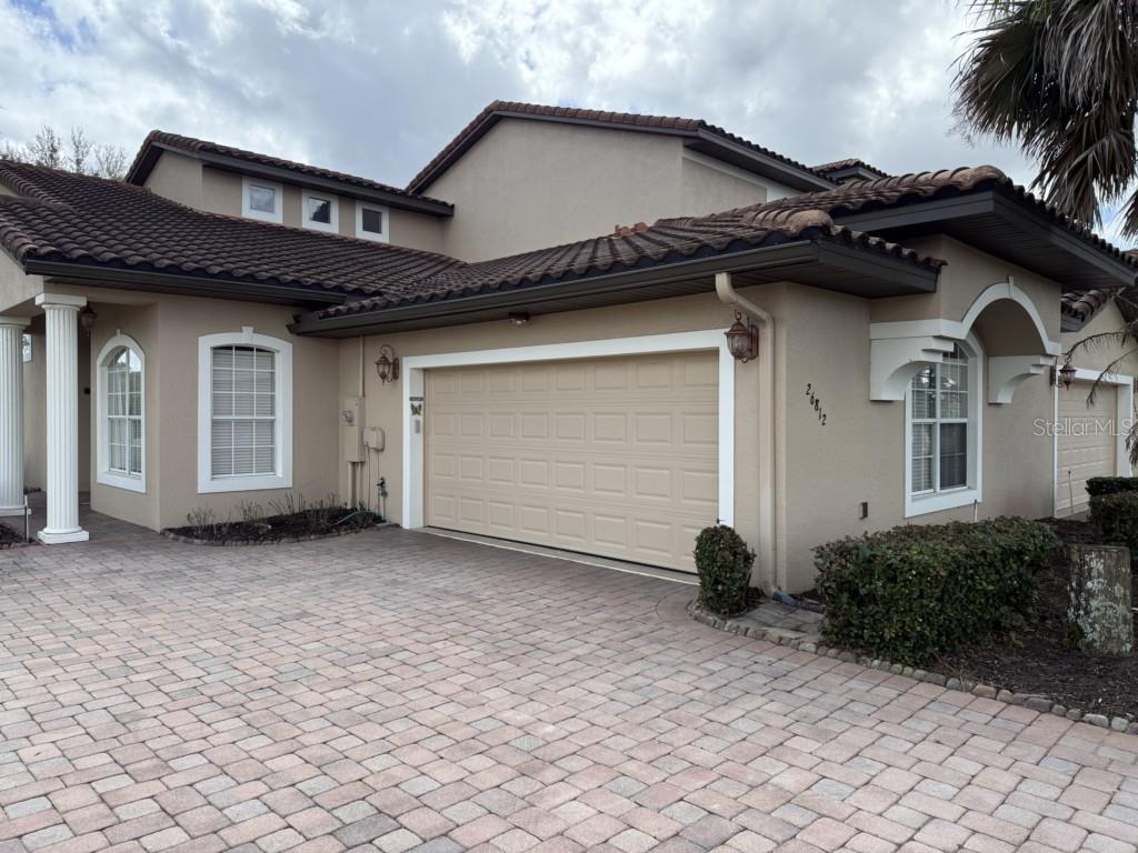 Casa de 2 Dormitorios en Venta en Howey In The Hills - Florida - EE. UU. - 1