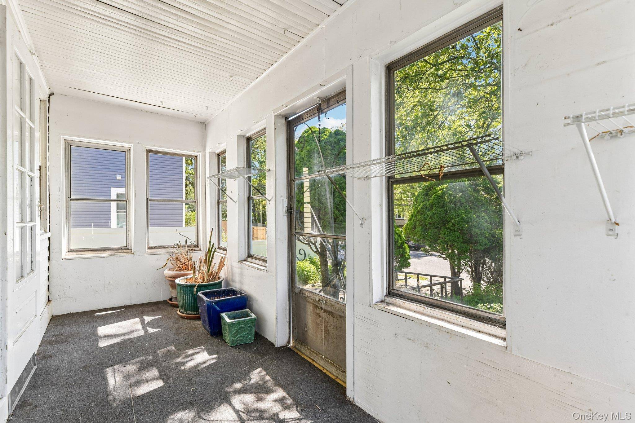 Casa com 2 Quartos à Venda em Huntington Station - Nova Iorque - EUA - 2