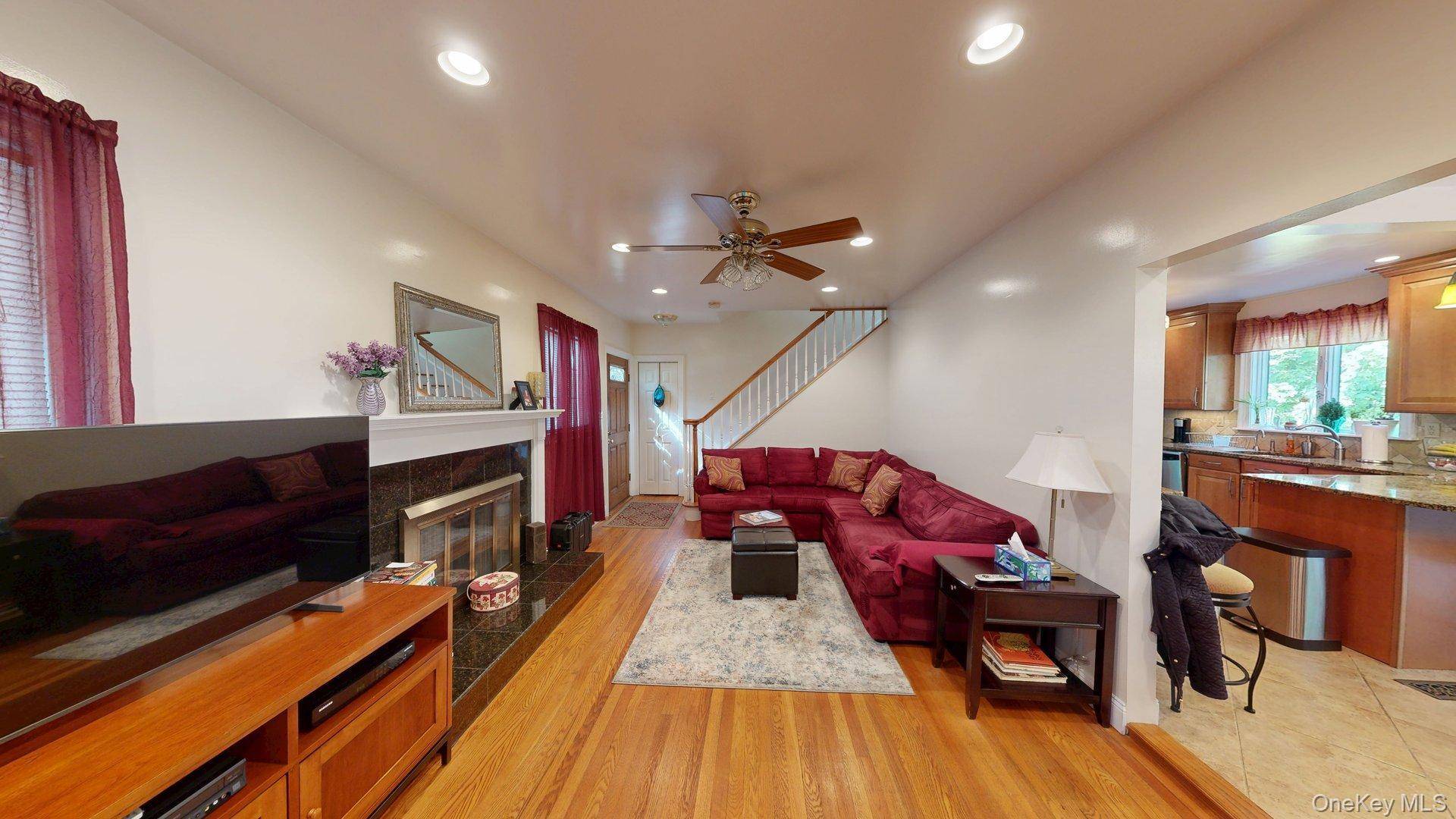 Casa com 2 Quartos à Venda em Irvington - Nova Iorque - EUA - 2