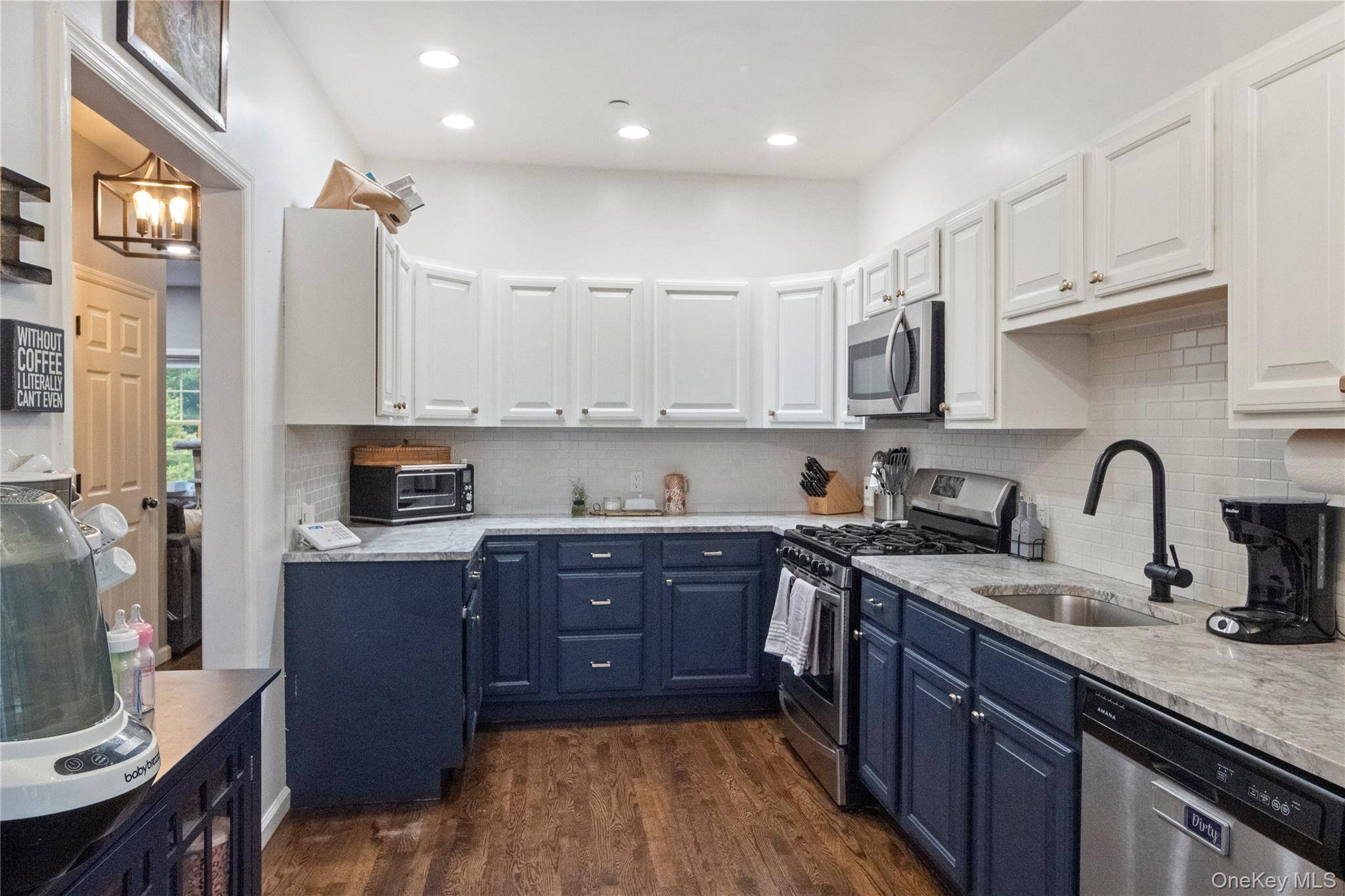 2 Bedroom Home for Sale in Jefferson Valley - New York - USA - 7