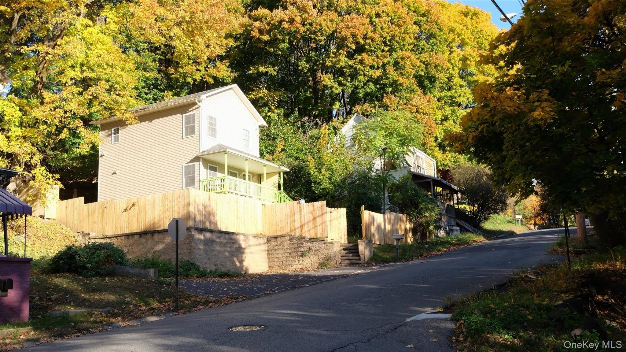 Casa com 2 Quartos à Venda em Kingston - Nova Iorque - EUA - 2