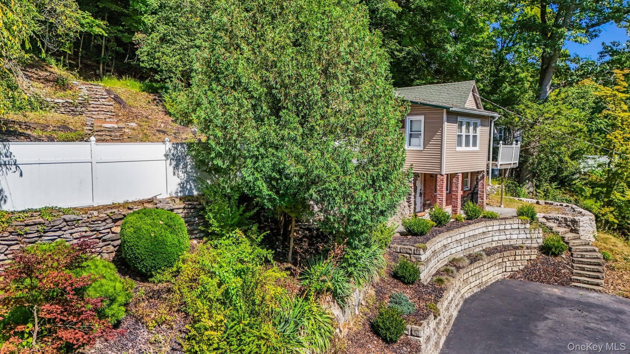 Casa com 2 Quartos à Venda em Lake Peekskill - Nova Iorque - EUA - 4